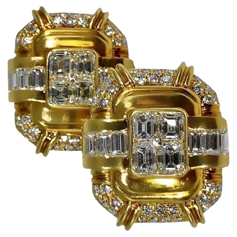 Elegant French Diamond and 18K Yellow Gold Earrings