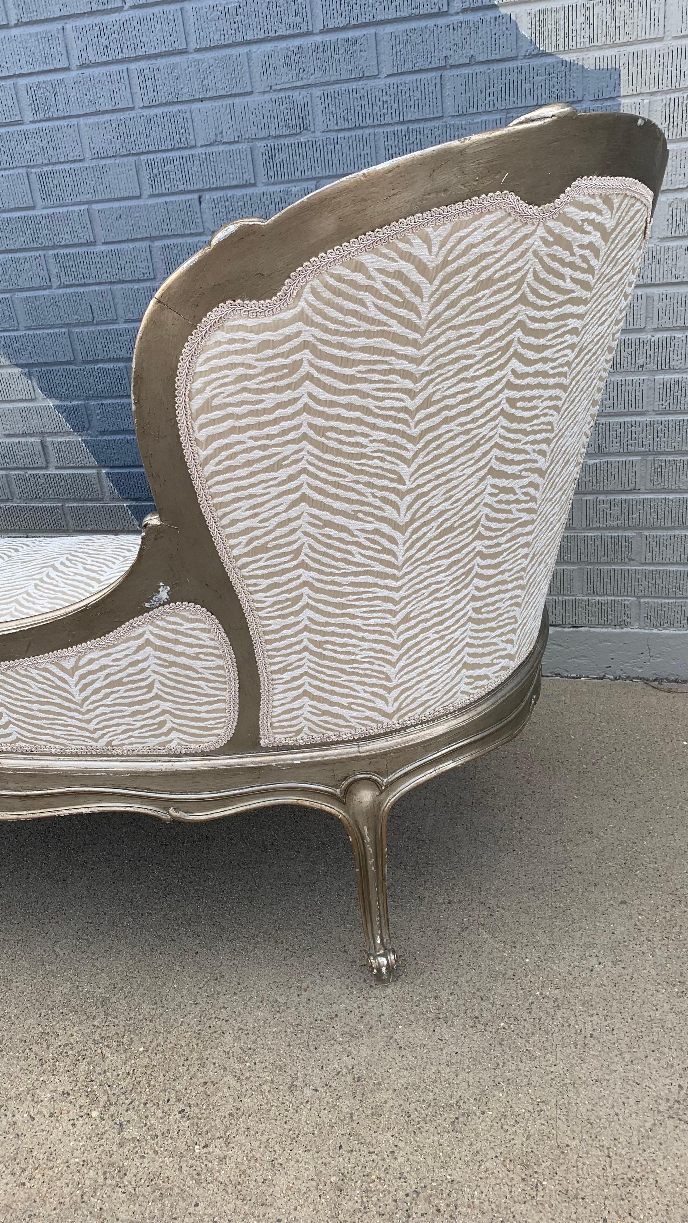 Elegant French Louis XV Style Silver Gilt Chaise Lounge with Zebra Pattern In Good Condition For Sale In Wheat Ridge, CO