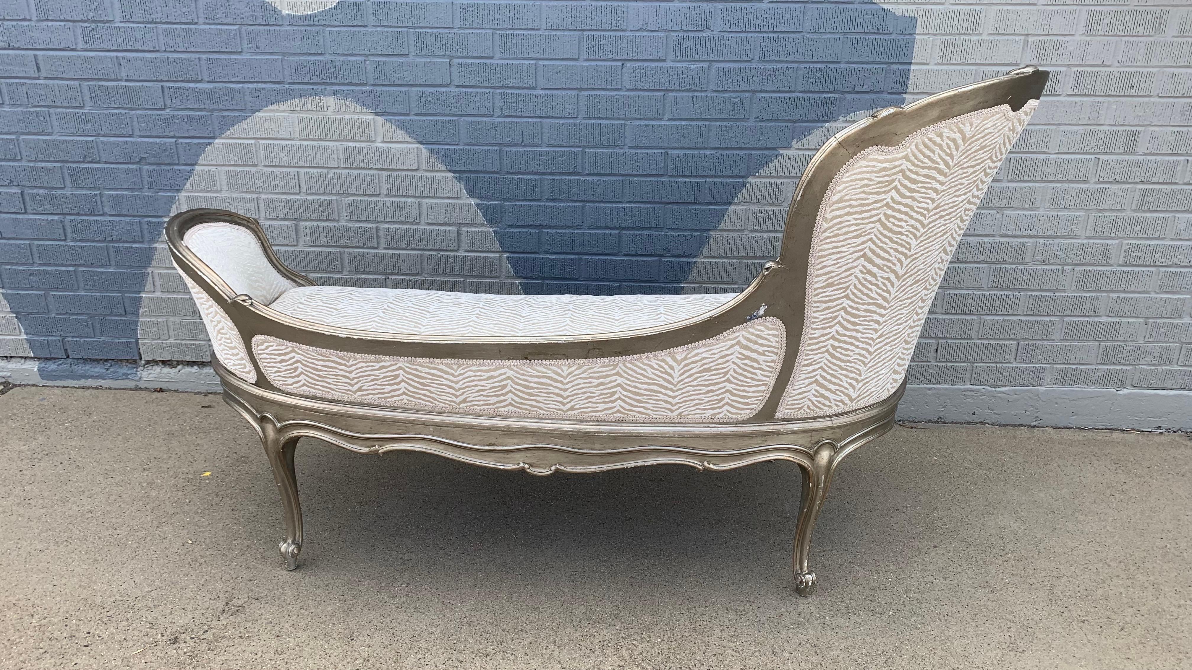 Elegant French Louis XV Style Silver Gilt Chaise Lounge with Zebra Pattern For Sale 2