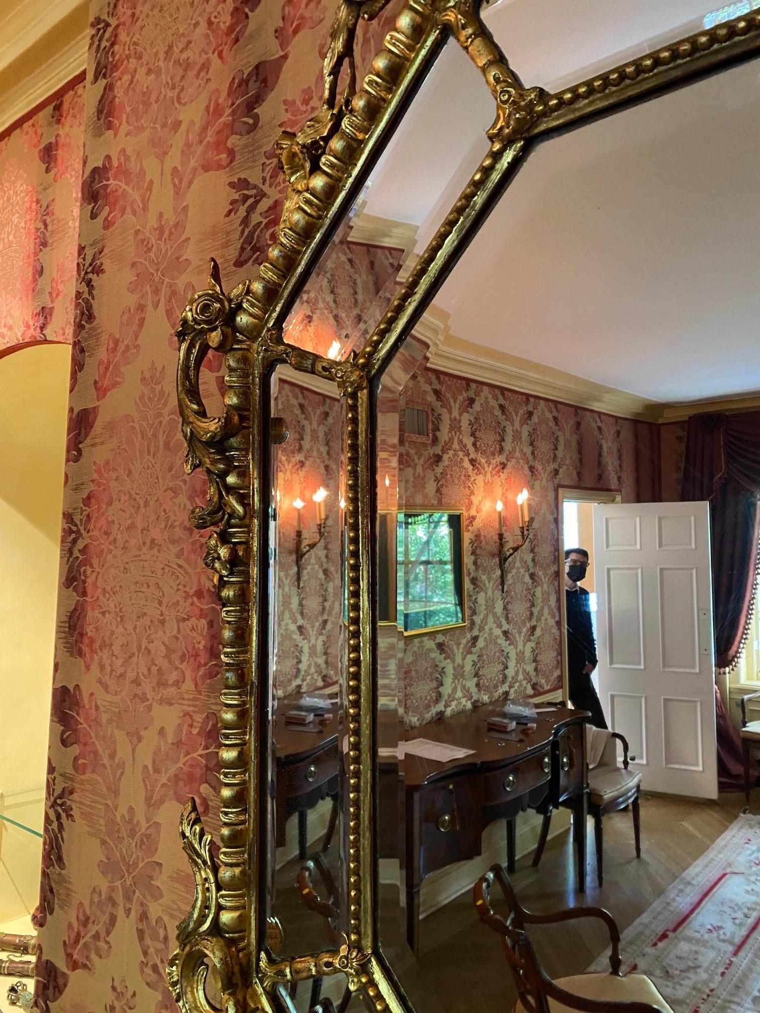 Bois Élégant miroir en bois doré d'époque Napoléon III français en vente