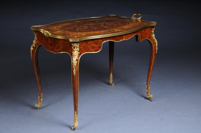 Elegant French Salon Table in Louis Quinze Style For Sale at 1stDibs