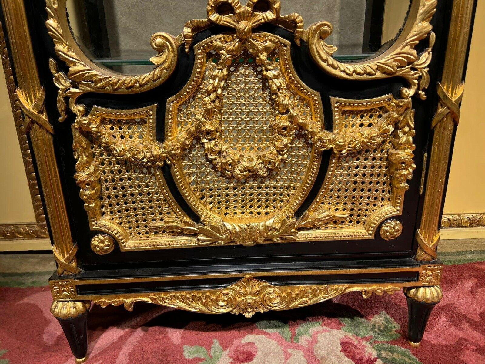 Elegant French Showcase antique Louis XVI Age 20th Century Beech Black / Gold 4