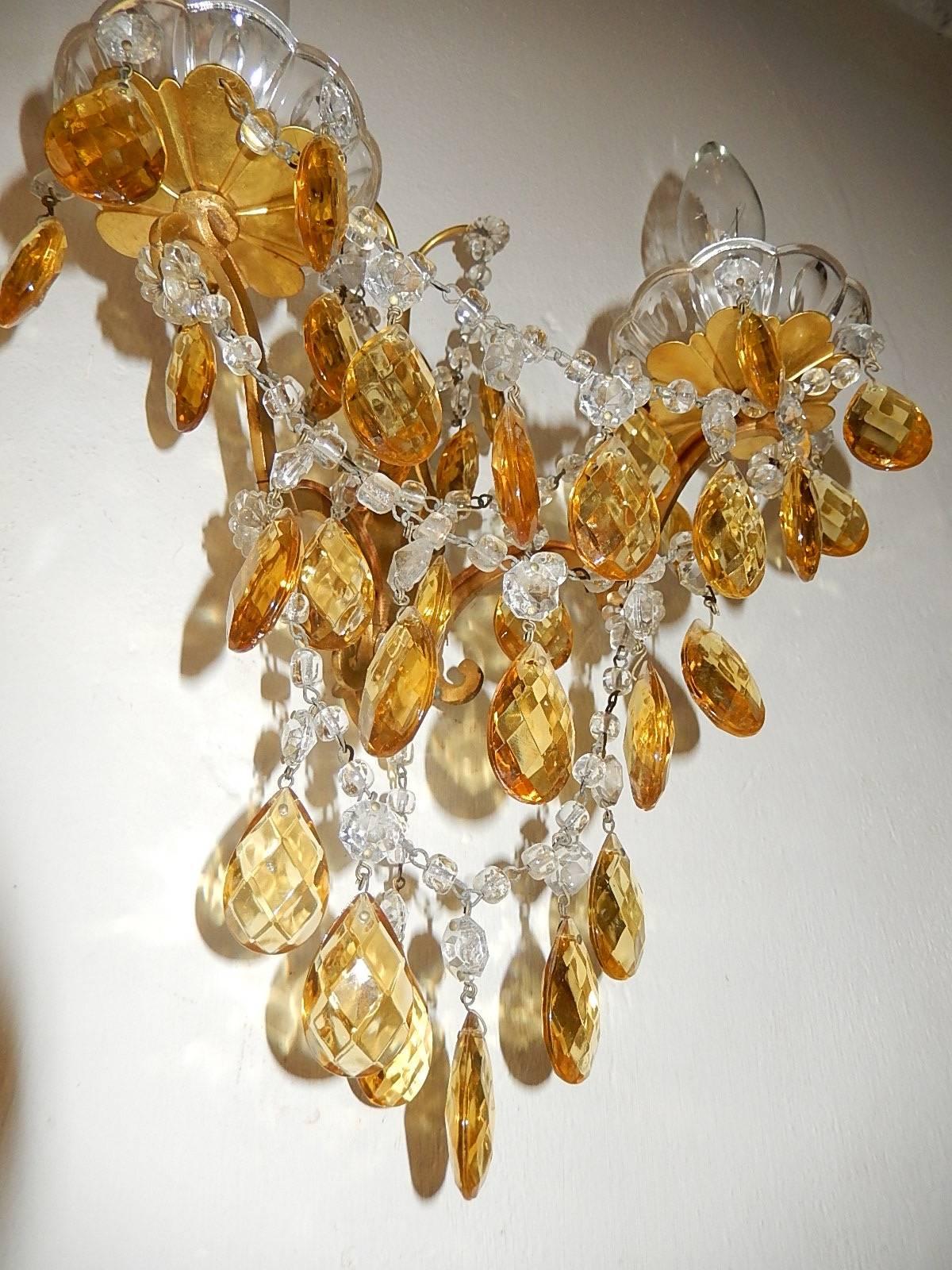 Early 20th Century Elegant French Yellow Crystal Prisms Swags Sconces, circa 1920