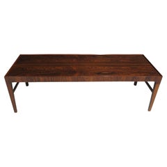 Elegance Table basse danoise en bois de rose Frits Henningsen