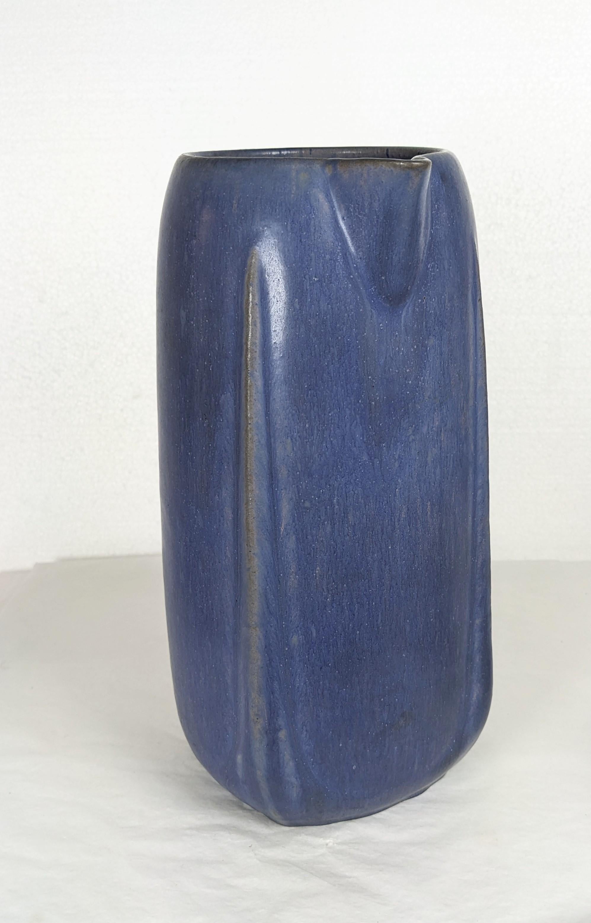 Elegante jarra Fulper Arts and Crafts Estadounidense en venta