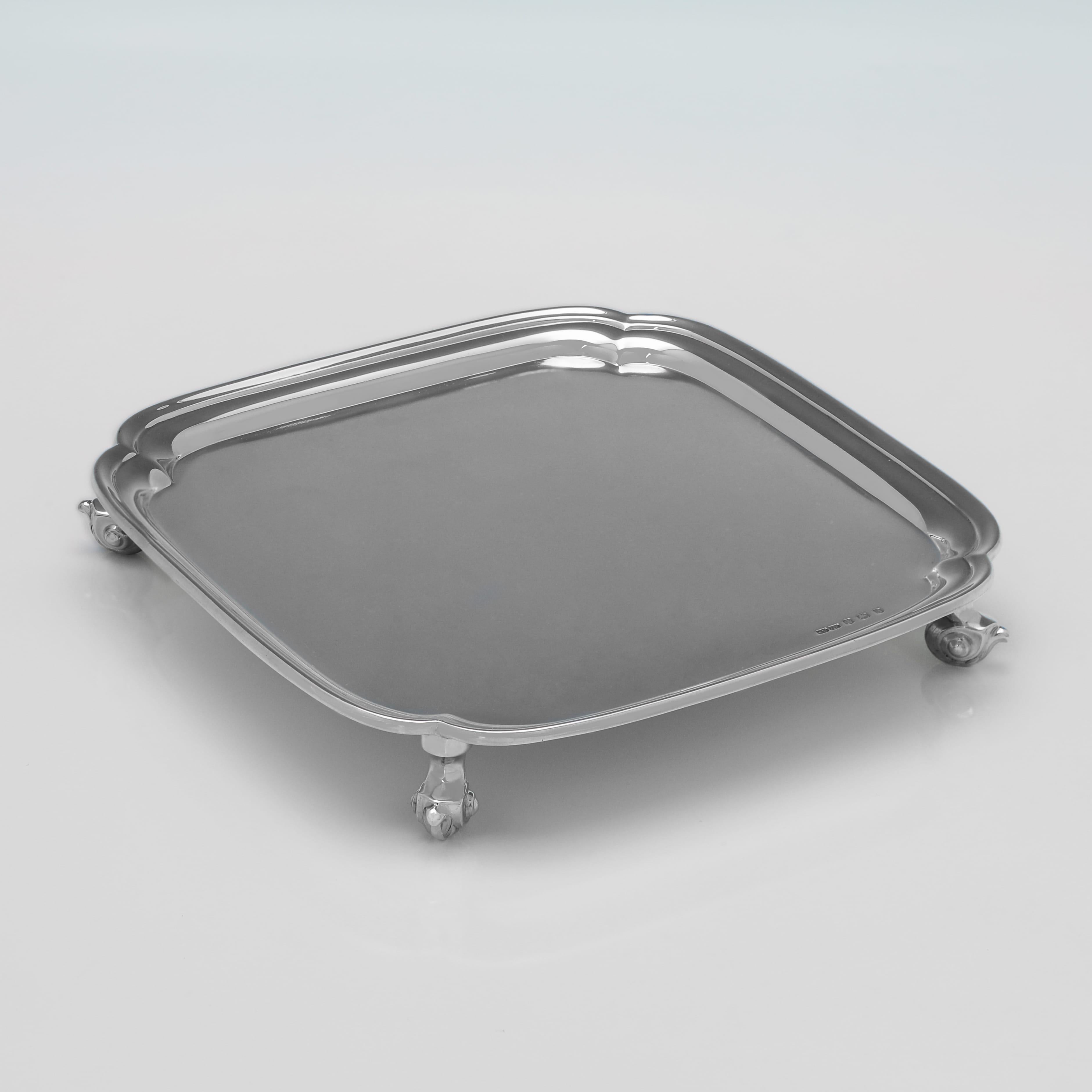 Inglese Eleganza dei versatori d'argento di Giorgio V di Sydney Hall & Co., 1933 in vendita