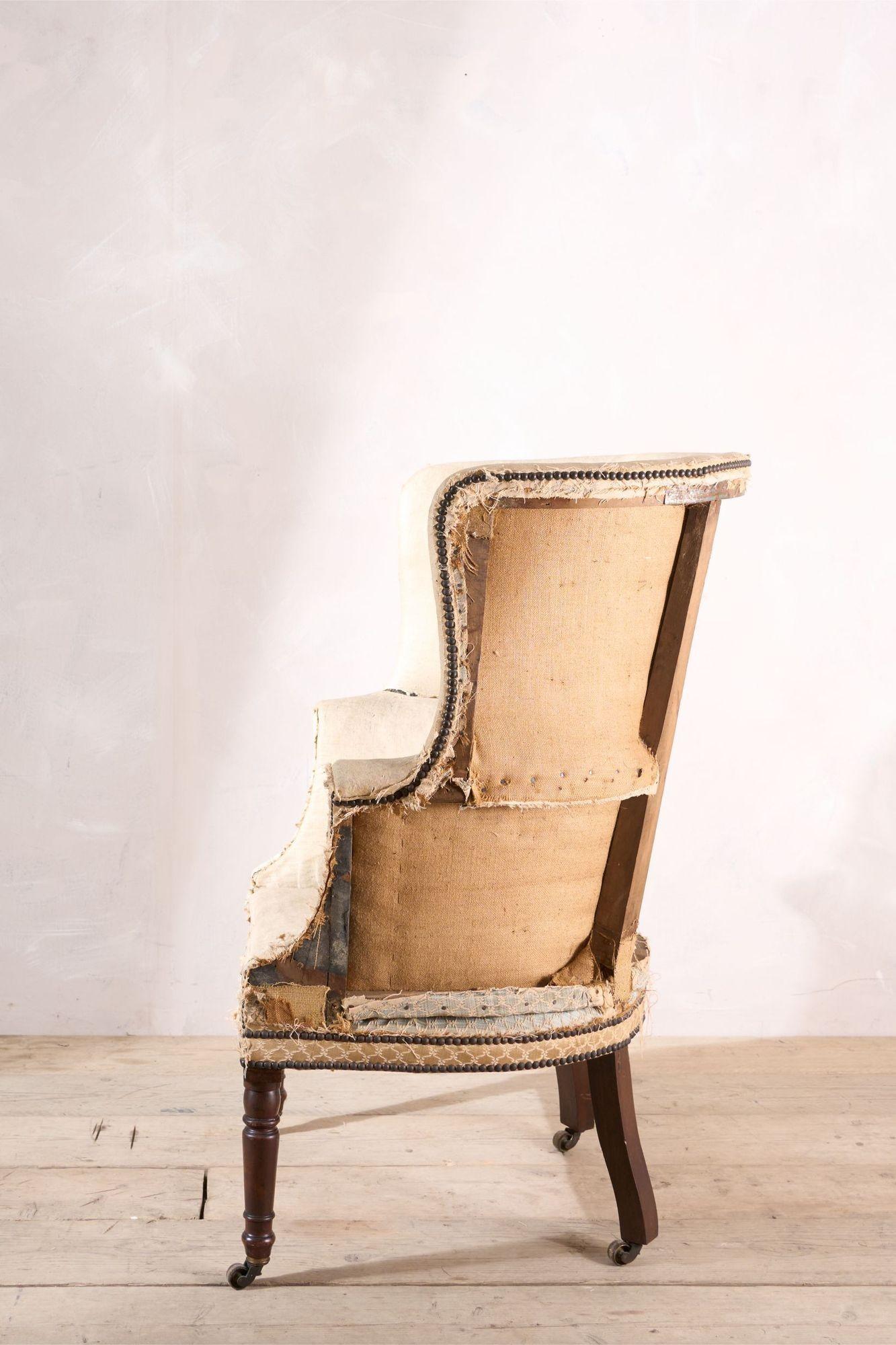 Elegance fauteuil géorgien à dossier en tonneau Excellent état - En vente à Malton, GB
