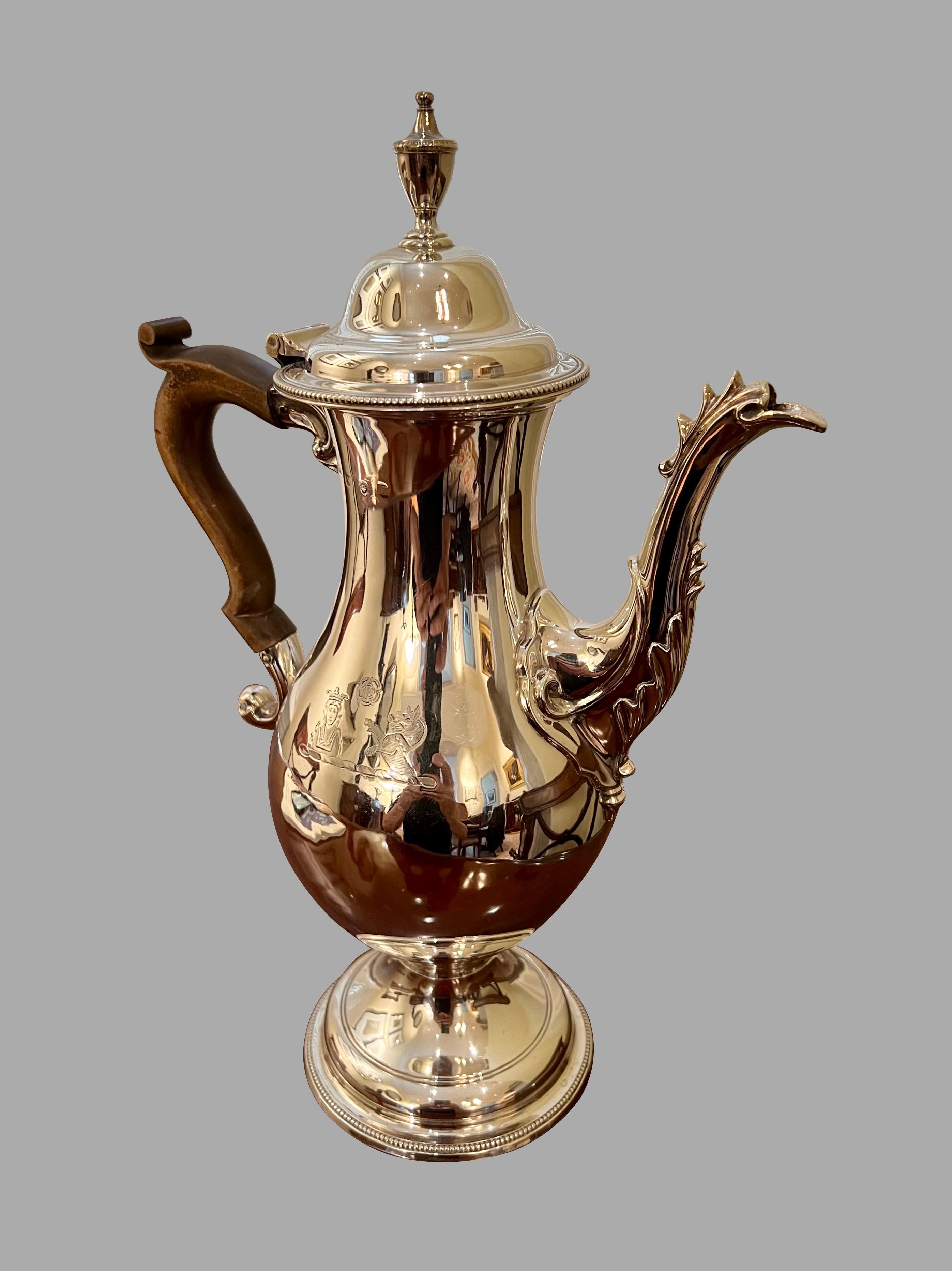 English Elegant Georgian Sterling Silver Coffee Pot by Hester Bateman, London 1782
