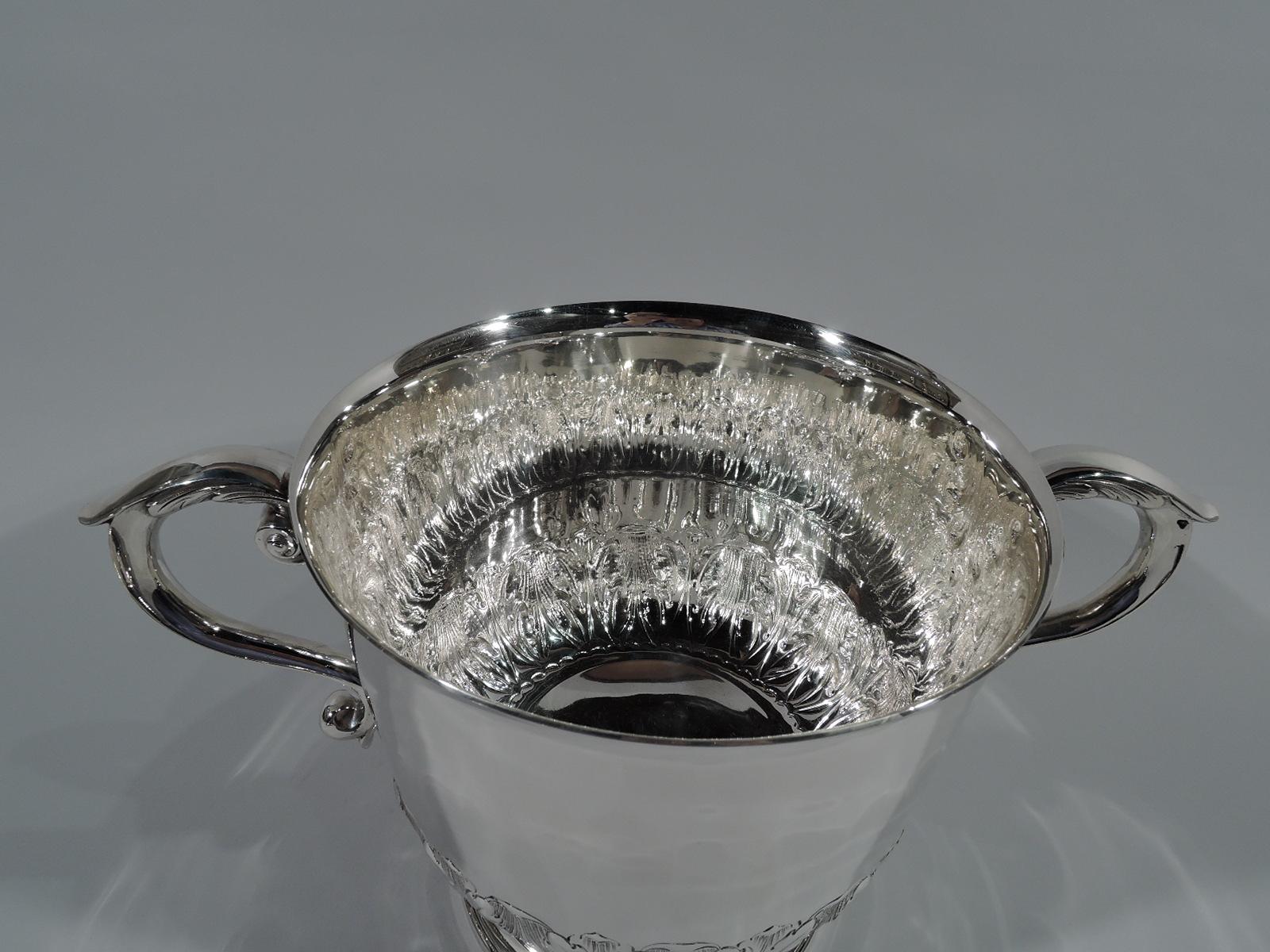 Elegant Georgian Style Sterling Silver Covered Trophy Cup In Excellent Condition In New York, NY