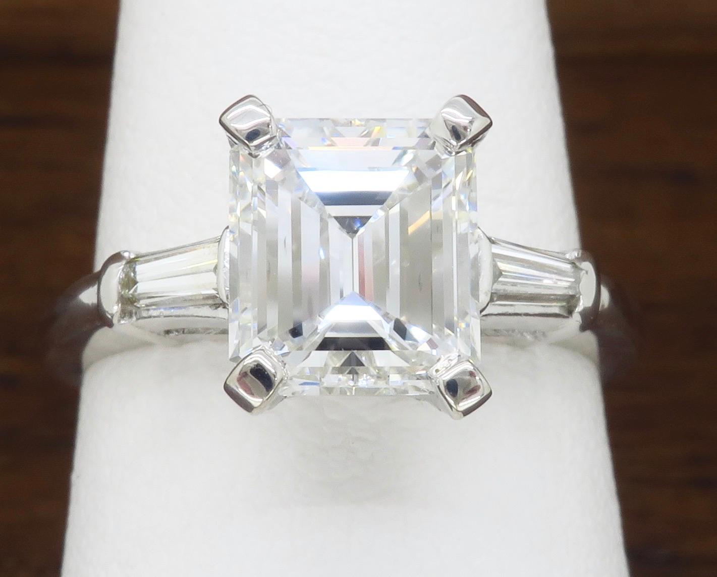 Women's or Men's Elegant GIA Certified Emerald Cut Diamond Engagement Ring with Tapered Baguettes