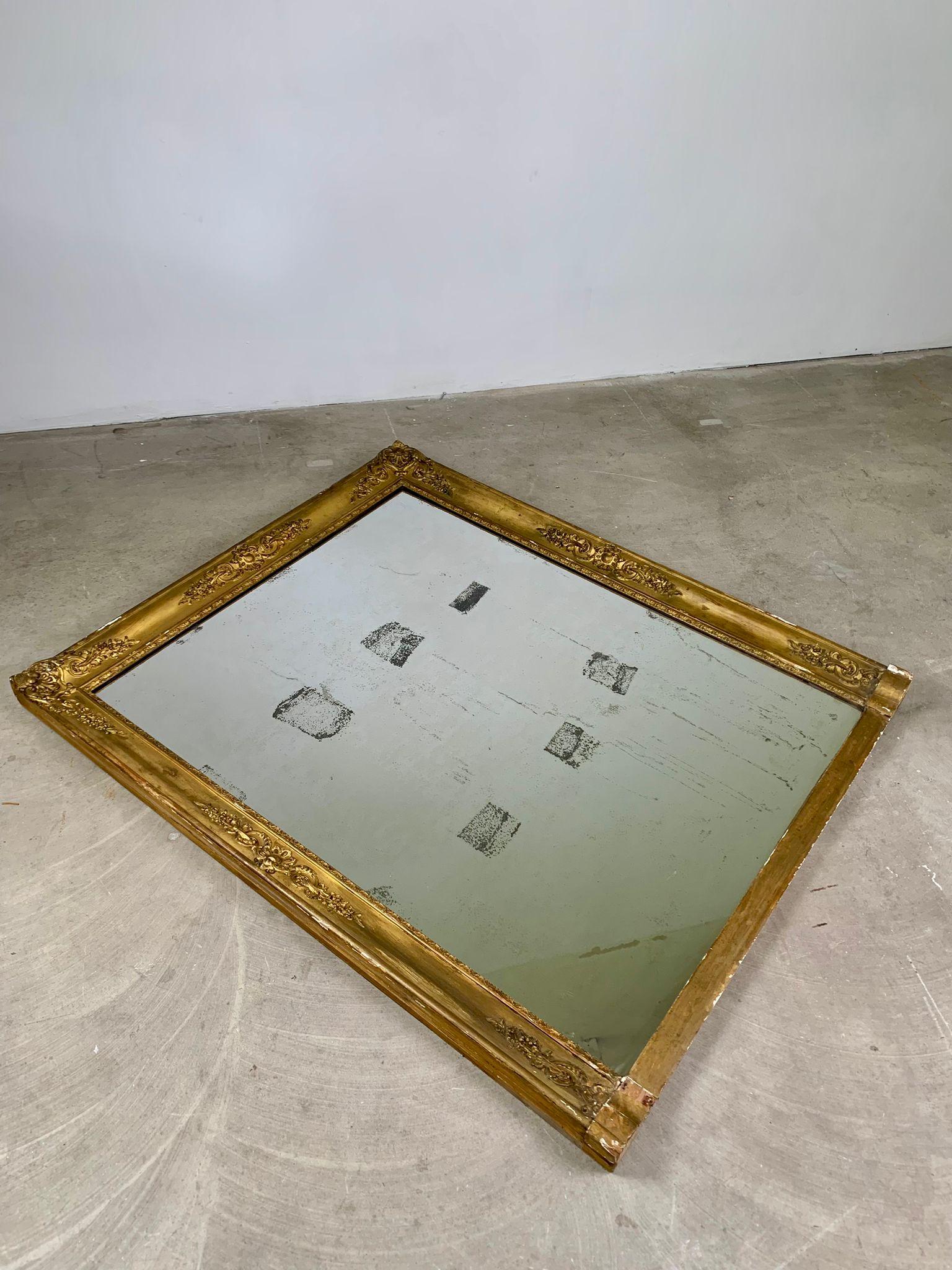 Italian Élégant miroir de cheminée doré datant de la fin du XIXe siècle, Italie en vente
