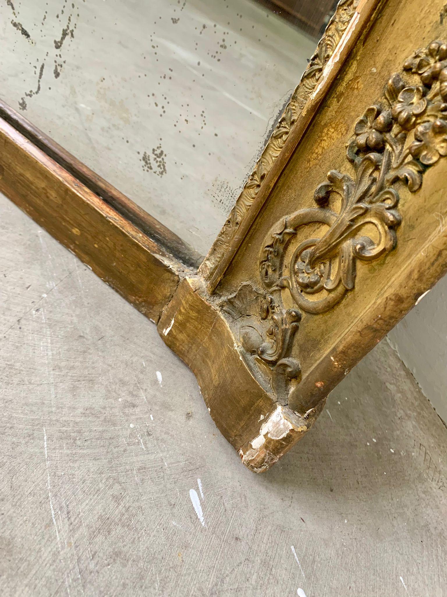 Late 19th Century Élégant miroir de cheminée doré datant de la fin du XIXe siècle, Italie en vente