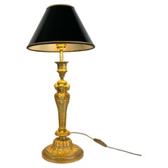 Elegante lampada da tavolo in bronzo dorato - stile Luigi XVI, inizio XX secolo