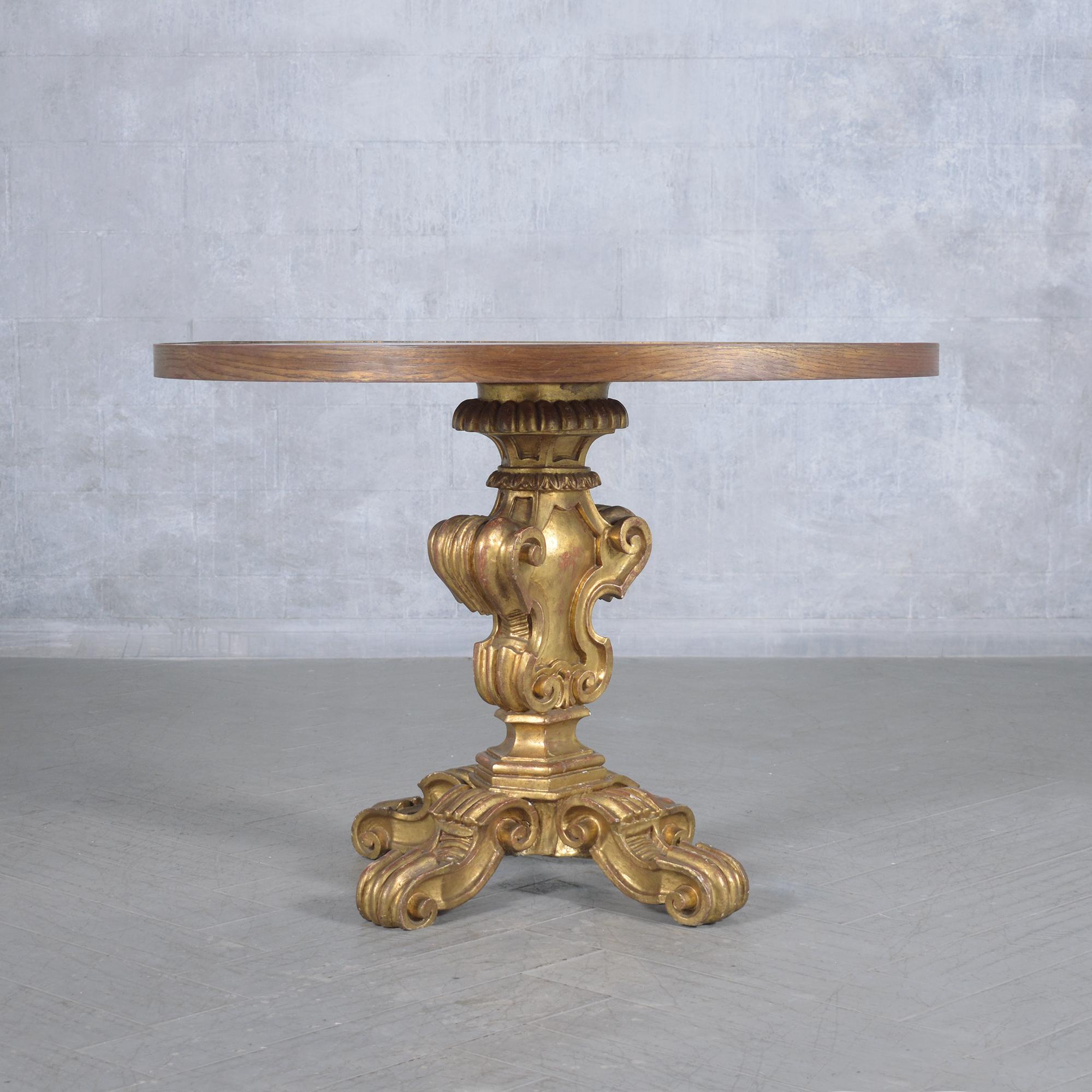 Runder Tisch aus vergoldetem Wood Wood mit Schmetterlingsintarsien: Zeitlose Kunstfertigkeit im Angebot 2