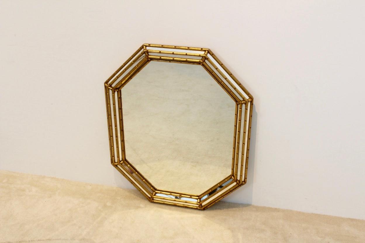 Hollywood Regency Elegant Giltwood Midcentury Octagon Mirror by Labarge, Italy