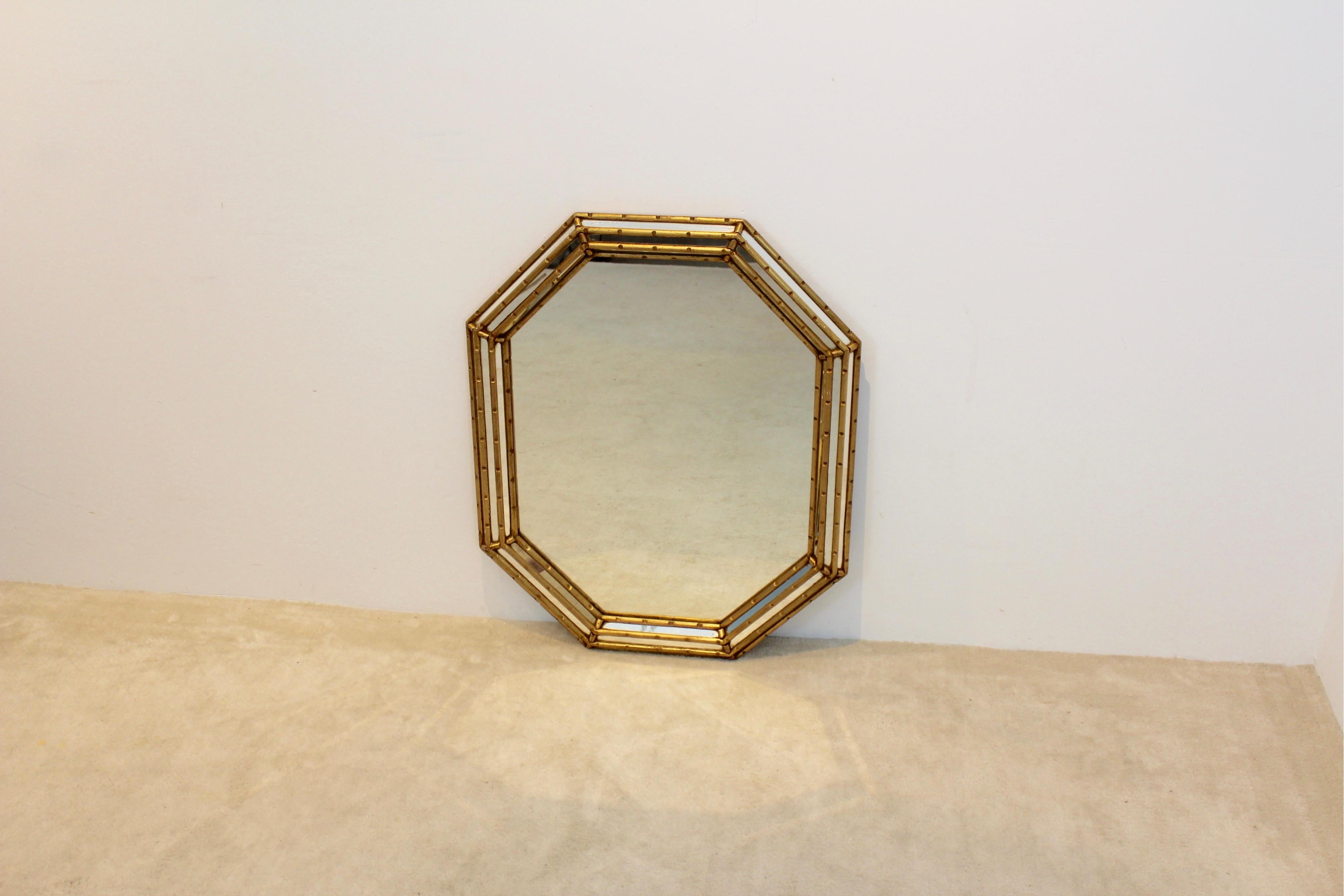 Elegant Giltwood Midcentury Octagon Mirror by Labarge, Italy 2