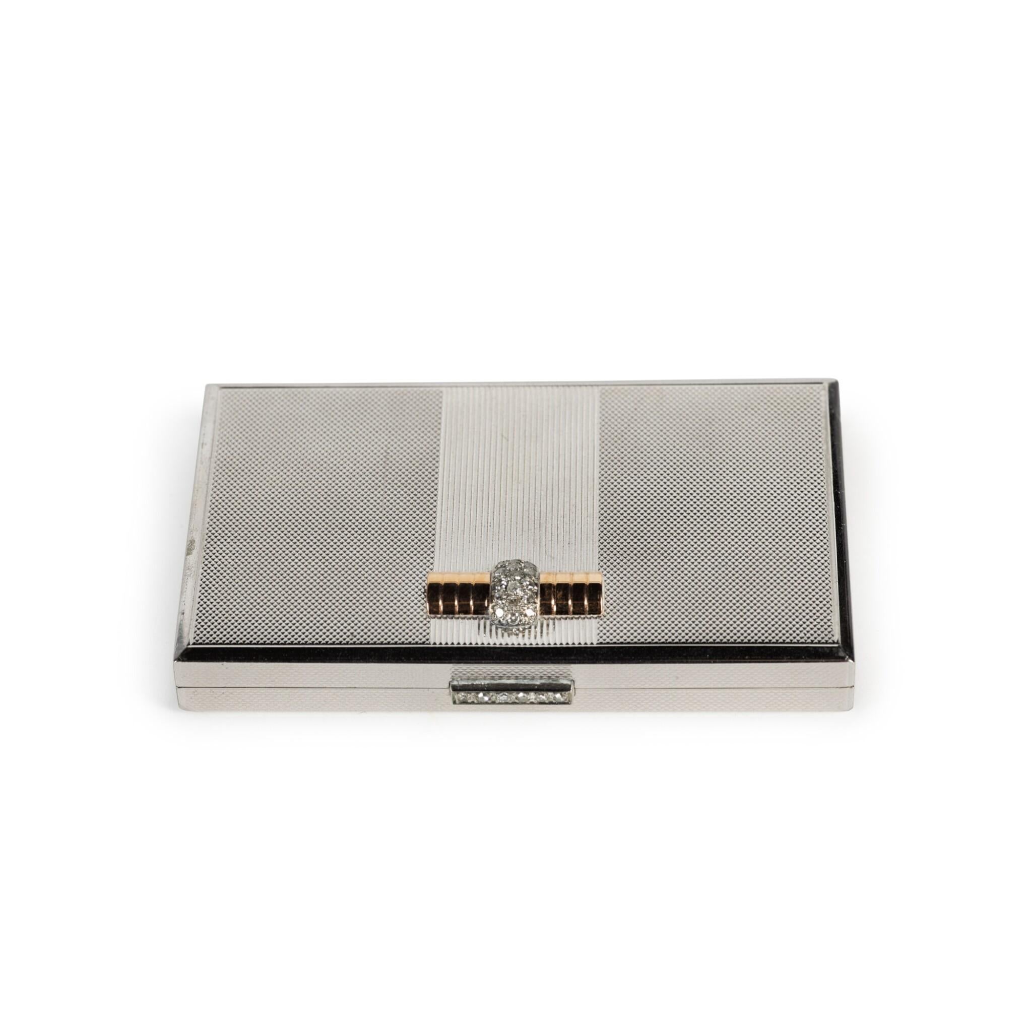 Art déco Élégant compact en or et diamants Van Cleef & Arpels, vers 1935-40 en vente