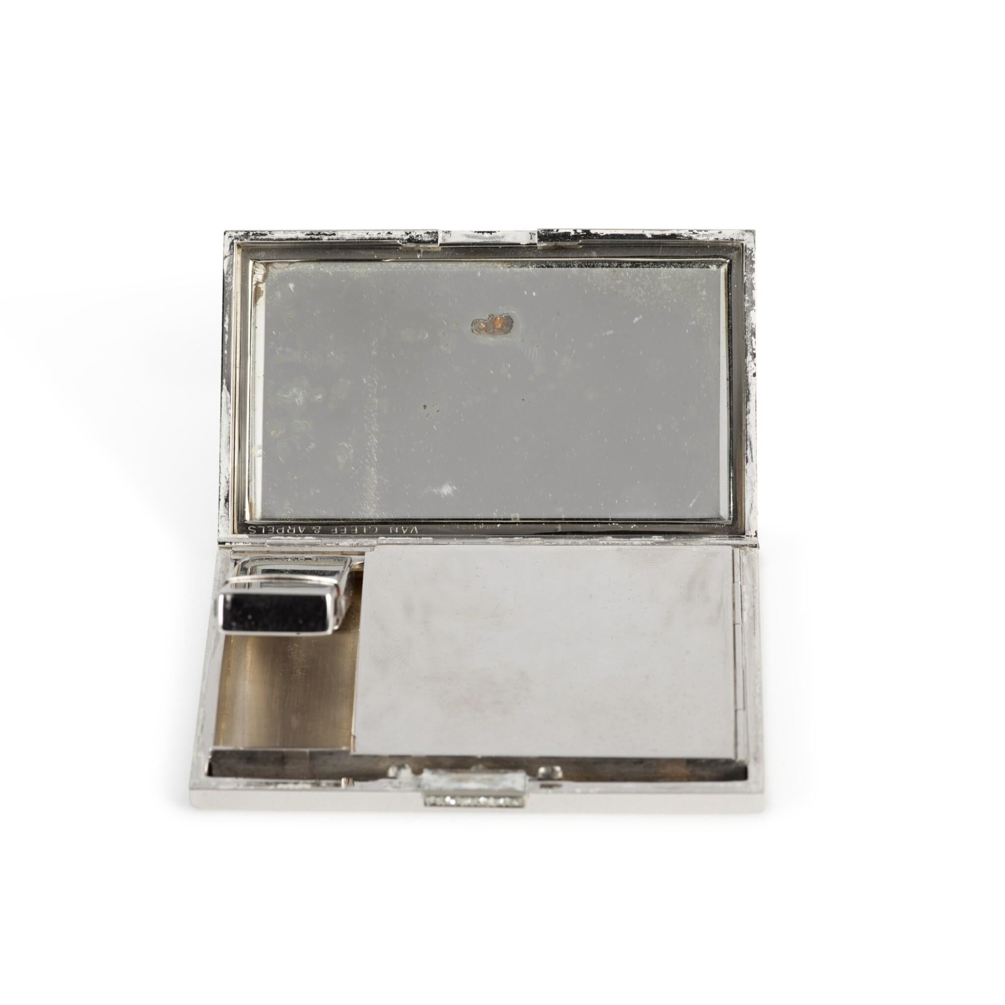 20ième siècle Élégant compact en or et diamants Van Cleef & Arpels, vers 1935-40 en vente
