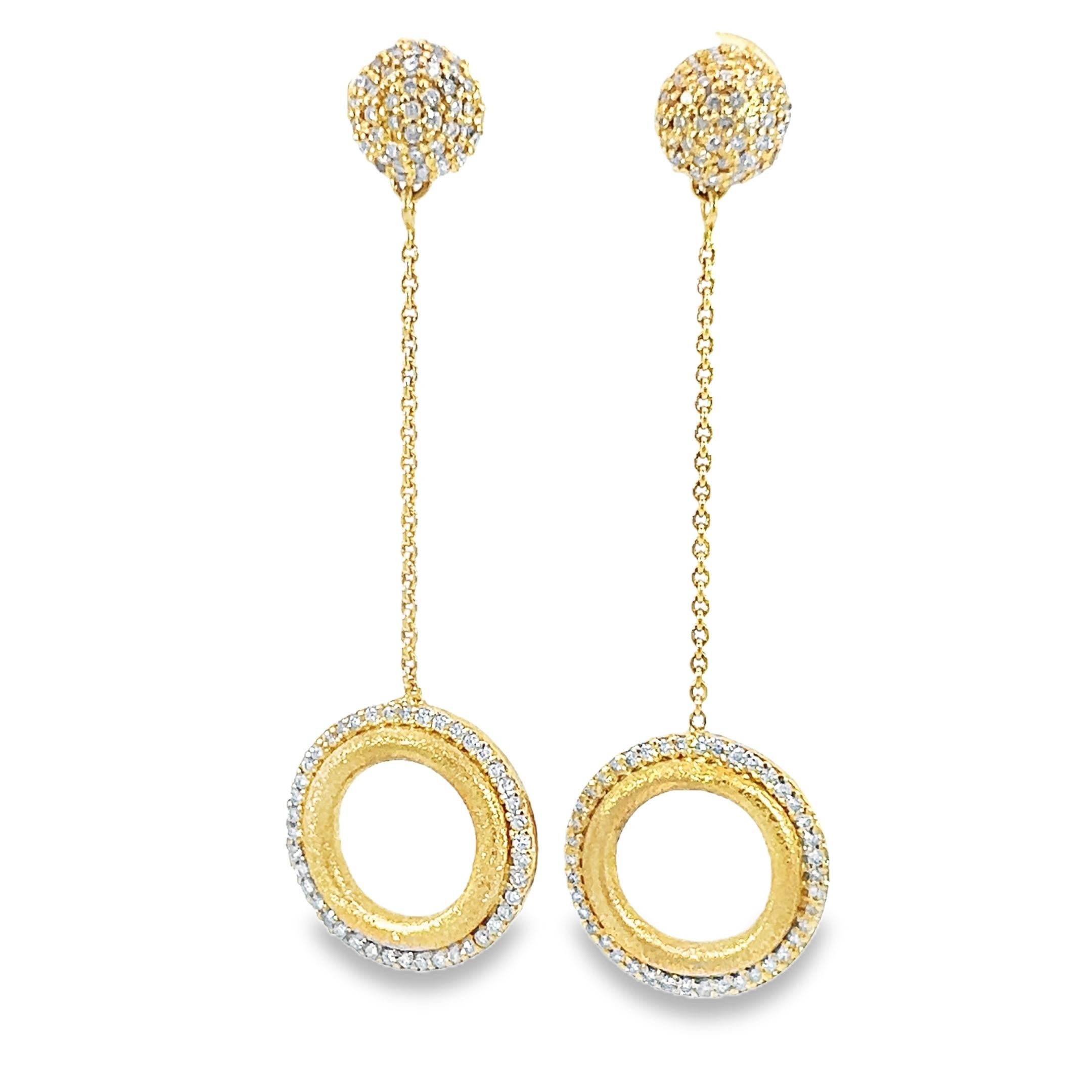 Eleganti orecchini a goccia in oro e diamanti In condizioni Nuovo in vendita a New York, NY