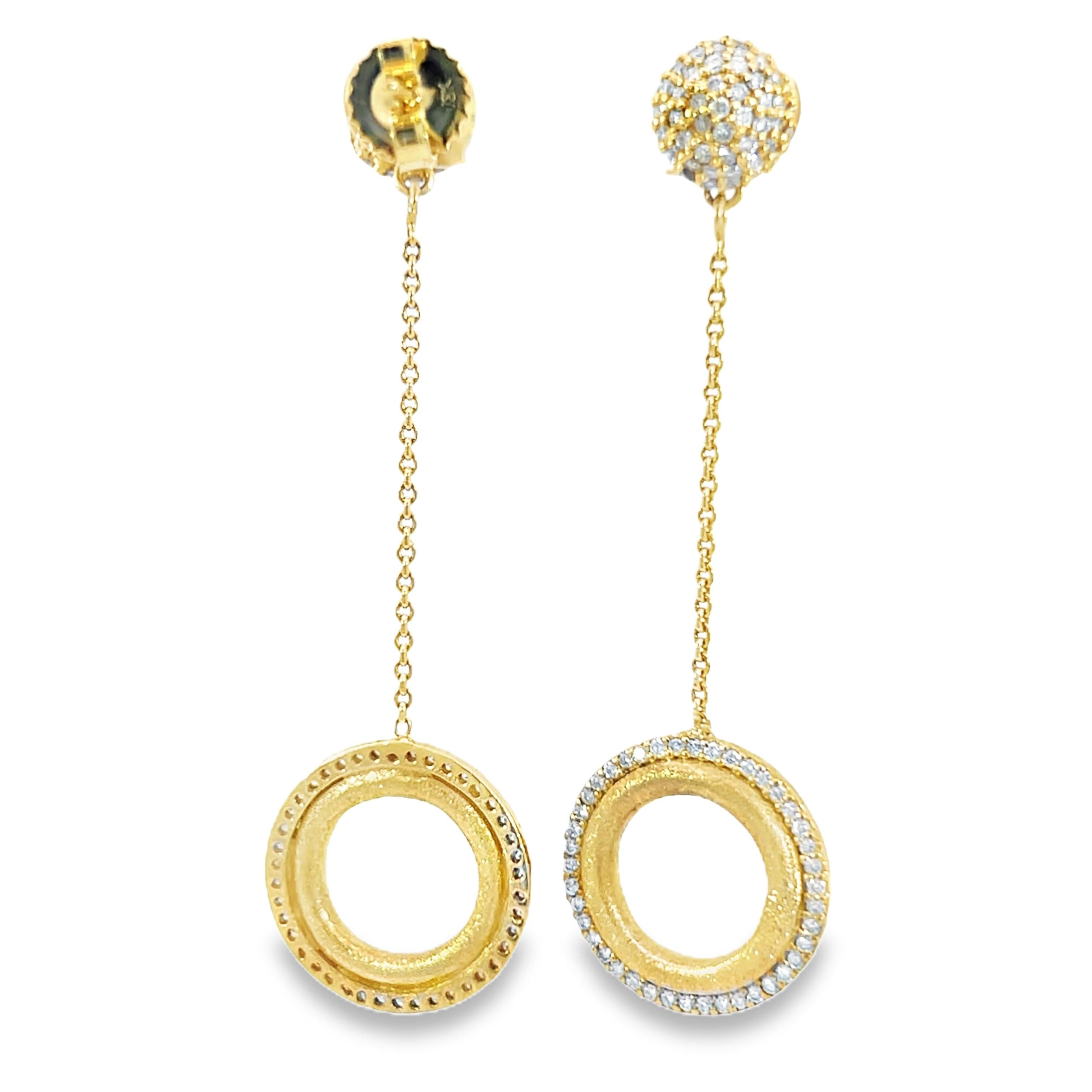Eleganti orecchini a goccia in oro e diamanti in vendita 2