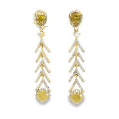 Elegant Gold and Diamond Drop Earrings