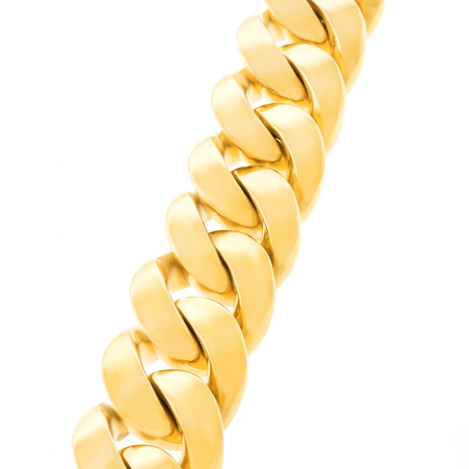 Elegant Gold Link Bracelet 3