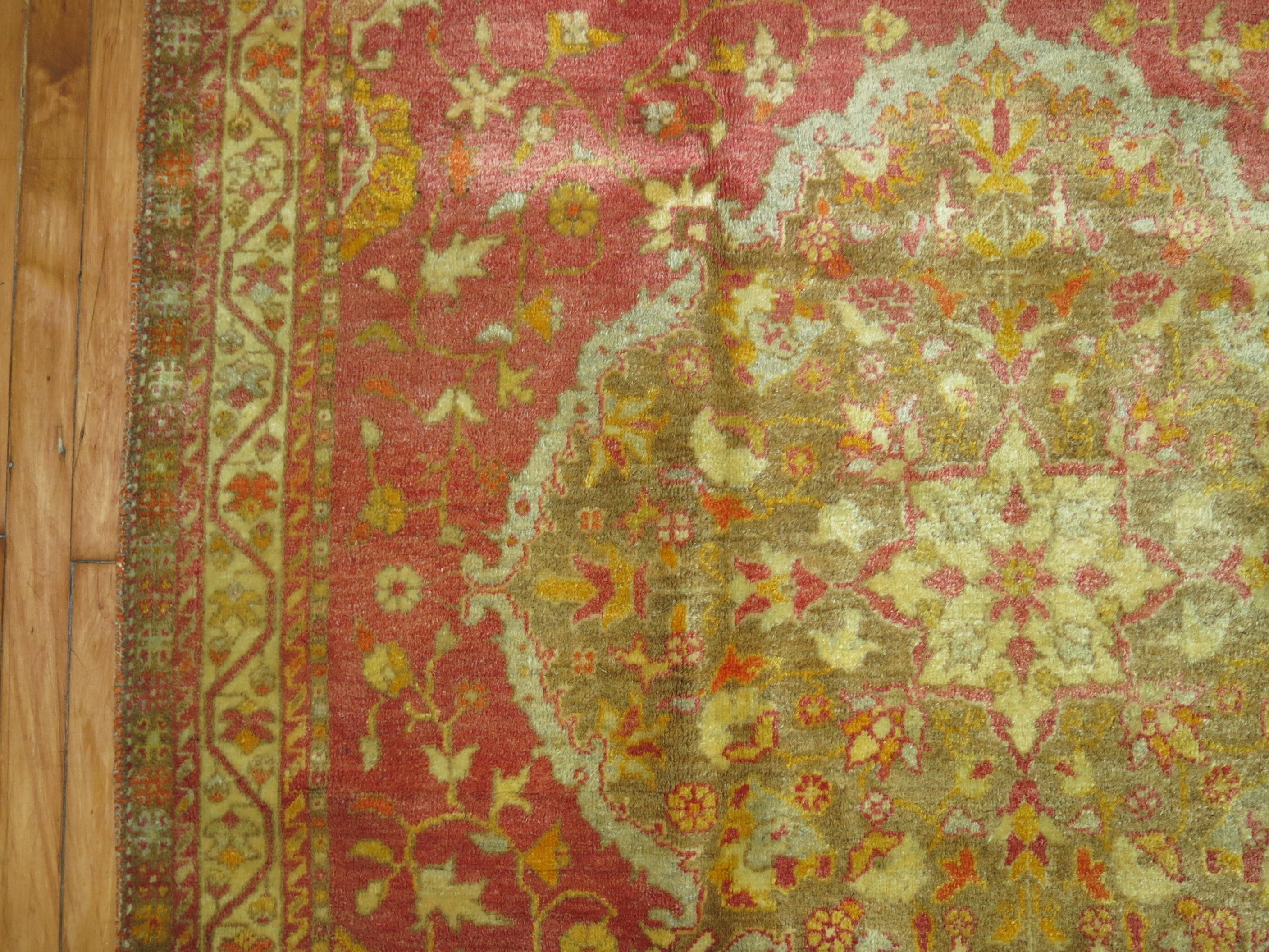 Elegant Gold Red Antique Turkish Sivas Rug In Good Condition In New York, NY