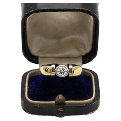 Elegant gold ring with a diamond, 0.55 ct.