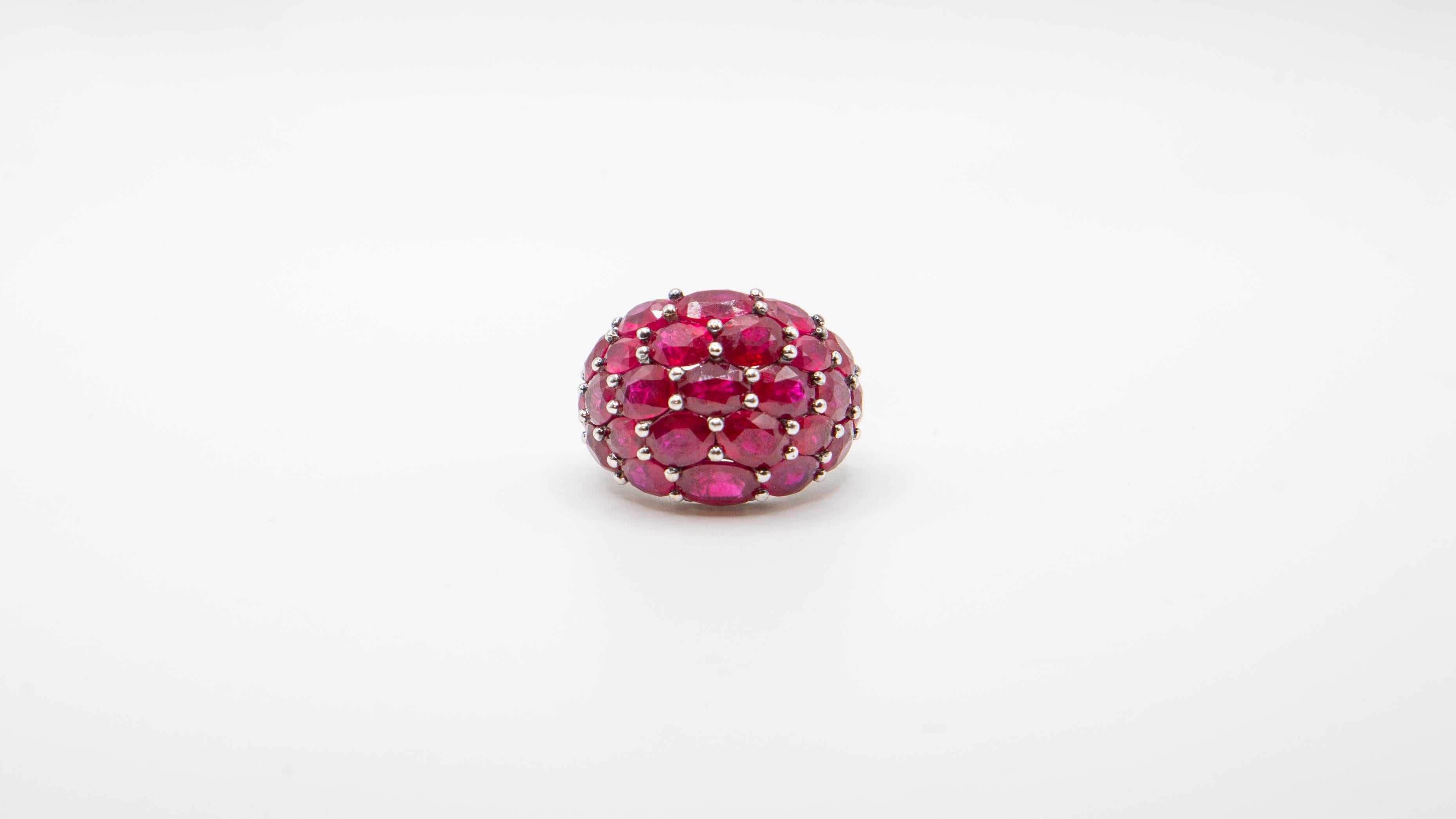 Anello Eleg Graff in platino 18 carati - rubino ovale e diamanti in vendita 11