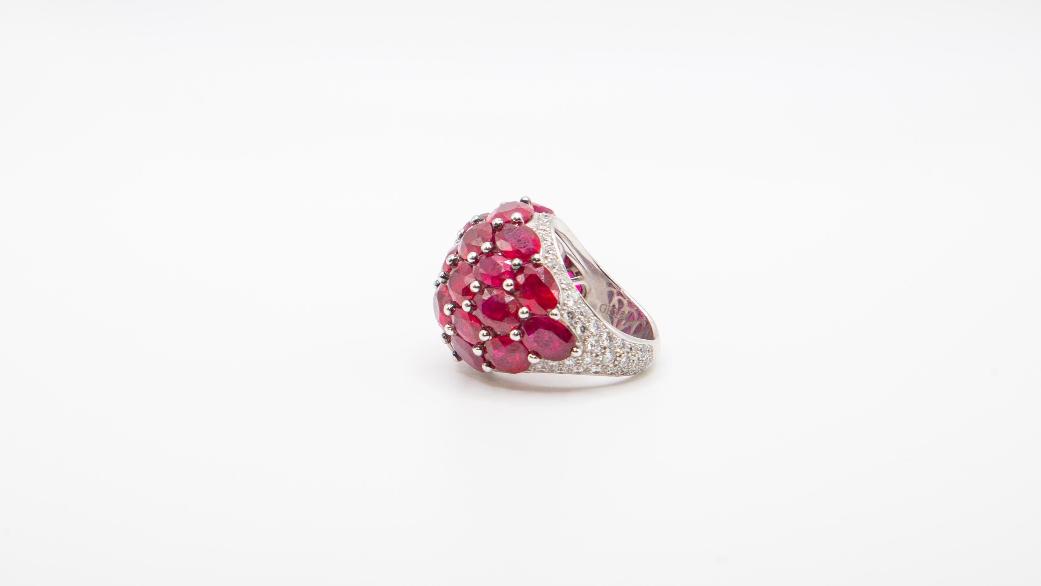 Anello Eleg Graff in platino 18 carati - rubino ovale e diamanti in vendita 13
