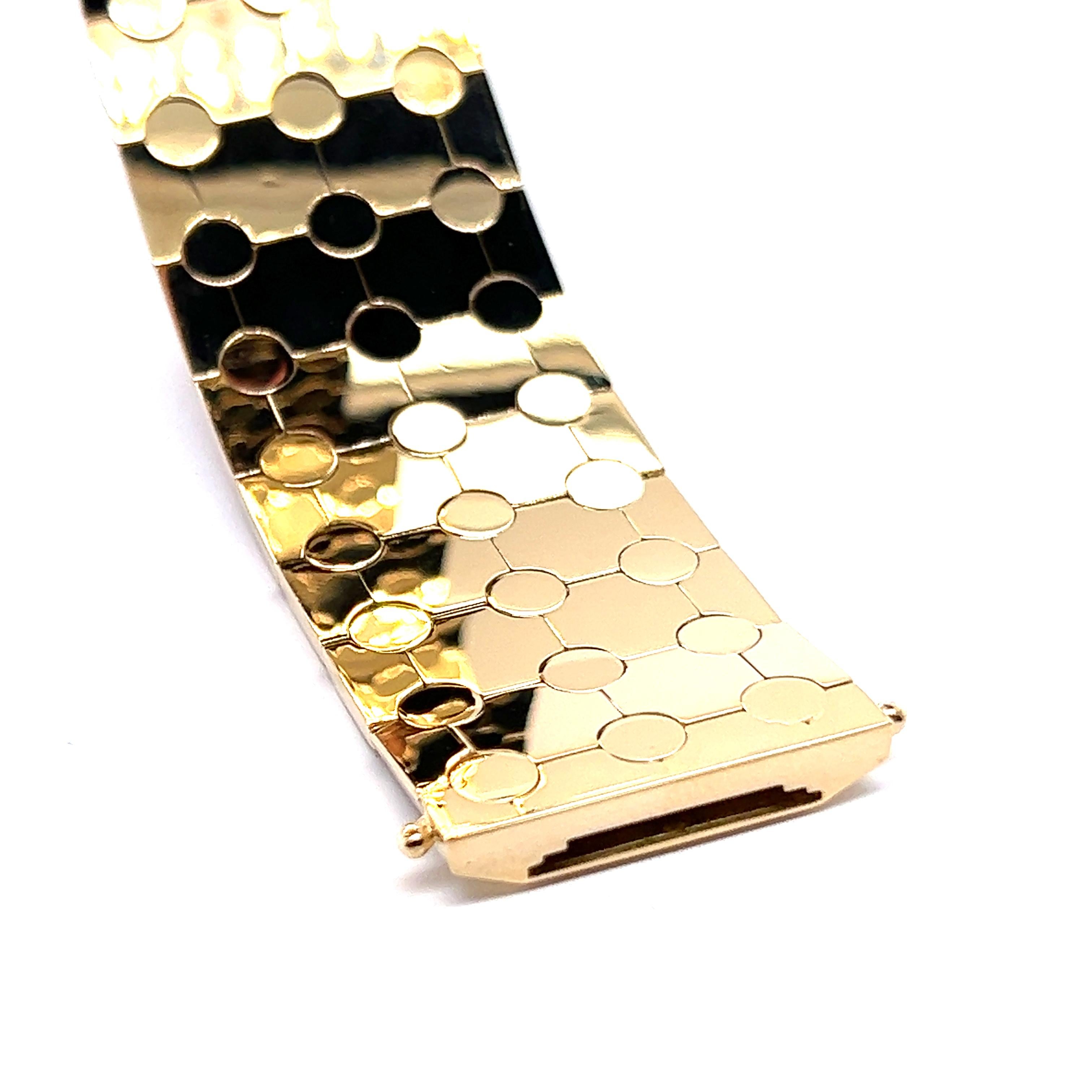 Bracelet graphique élégant en or jaune 18 carats  en vente 8