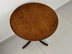 Gueridón elegante de Nordiska Kompaniet