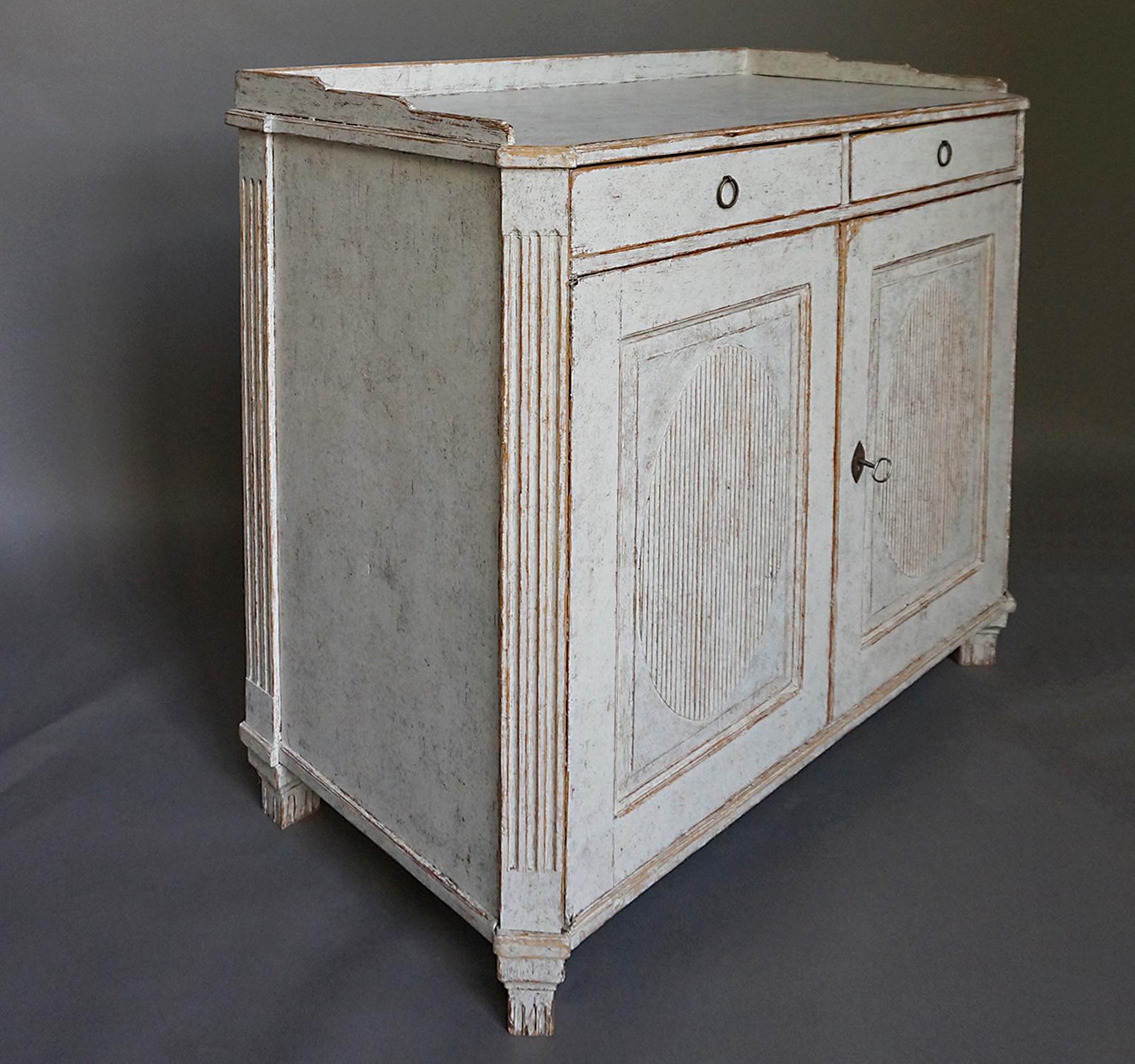 18th Century Elegant Gustavian Sideboard