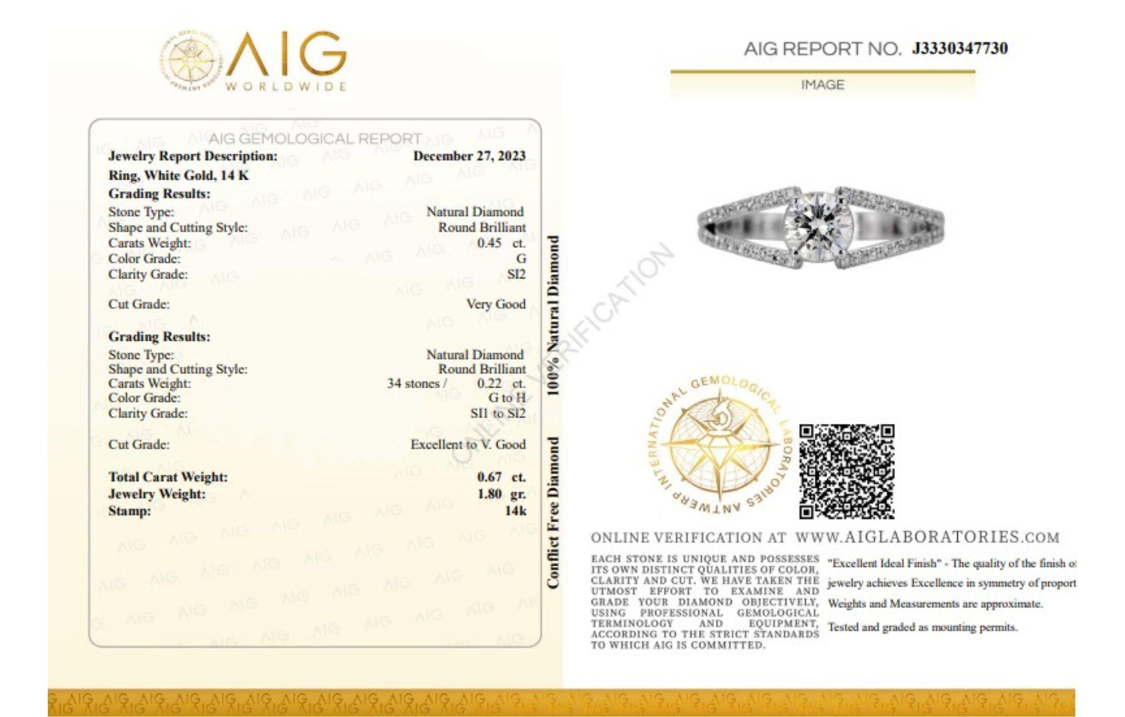 Elegant Halo Ring in 14K White Gold For Sale 3
