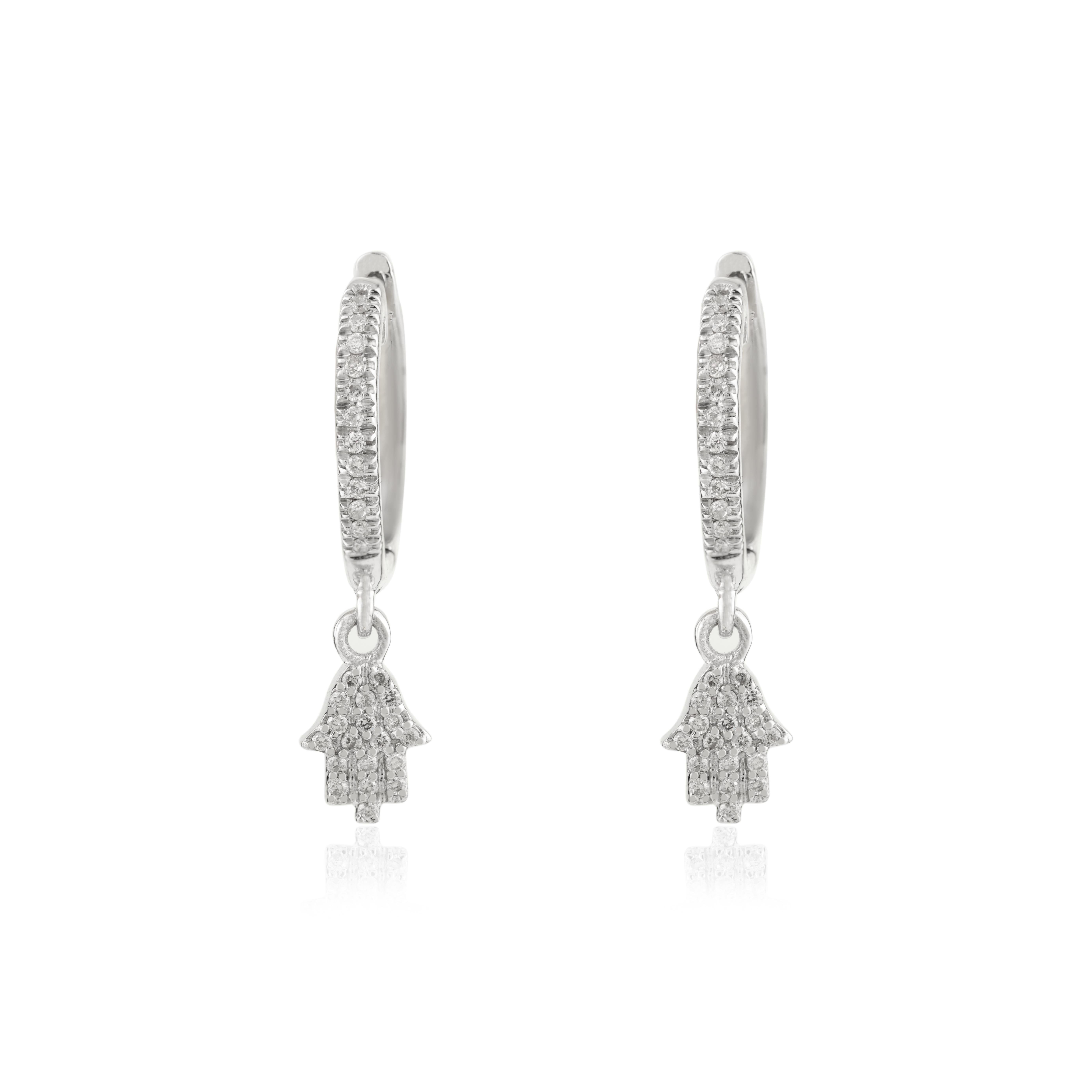Elegant Hamsa Drop Diamond Huggie Hoop Earrings in 18k White Gold Gift for Her Neuf - En vente à New York, NY