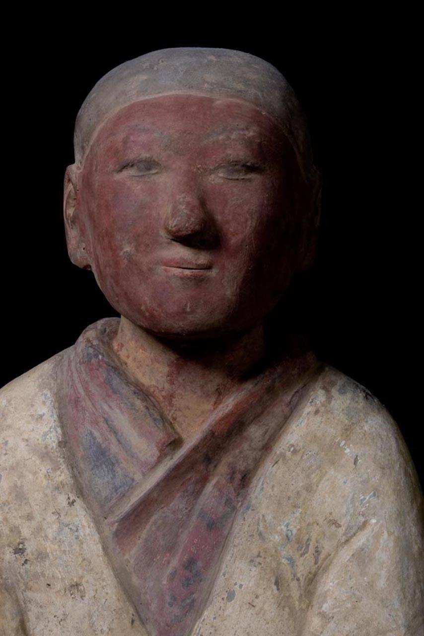 Elegante guerriero di terracotta della dinastia Han - Cina '206 a.C. - 220 d.C.' In condizioni ottime in vendita a San Pedro Garza Garcia, Nuevo Leon