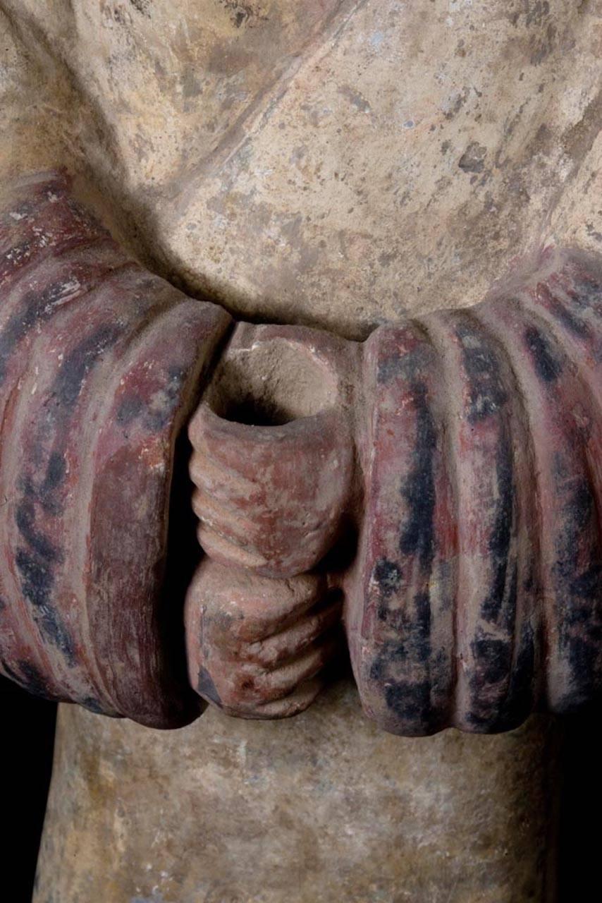 Eleganter Terrakotta-Krieger aus der Han Dynasty - China '206 v. Chr. - 220 n. Chr.'. im Zustand „Hervorragend“ im Angebot in San Pedro Garza Garcia, Nuevo Leon