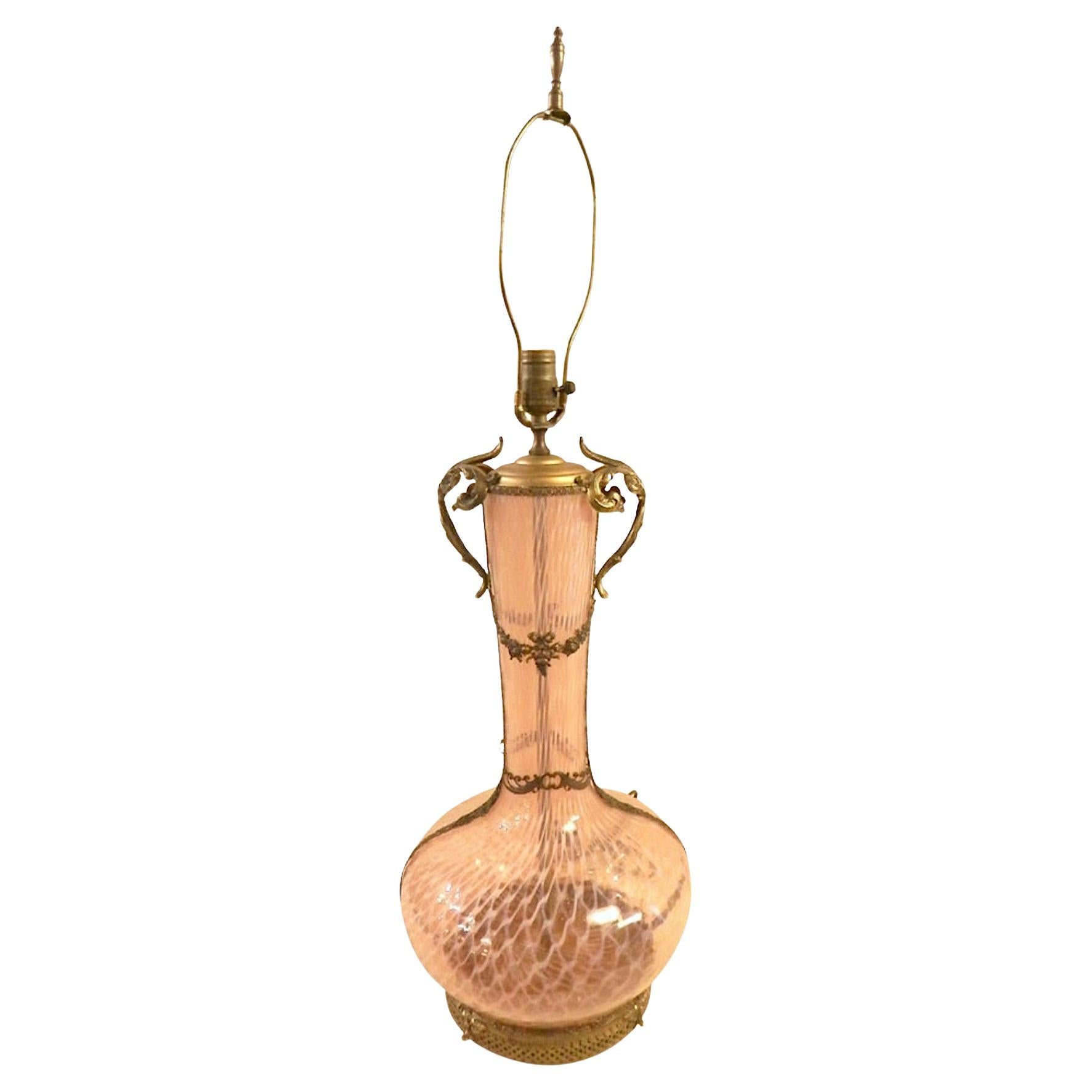 Elegance lampe en verre soufflé à la main avec accents en laiton
