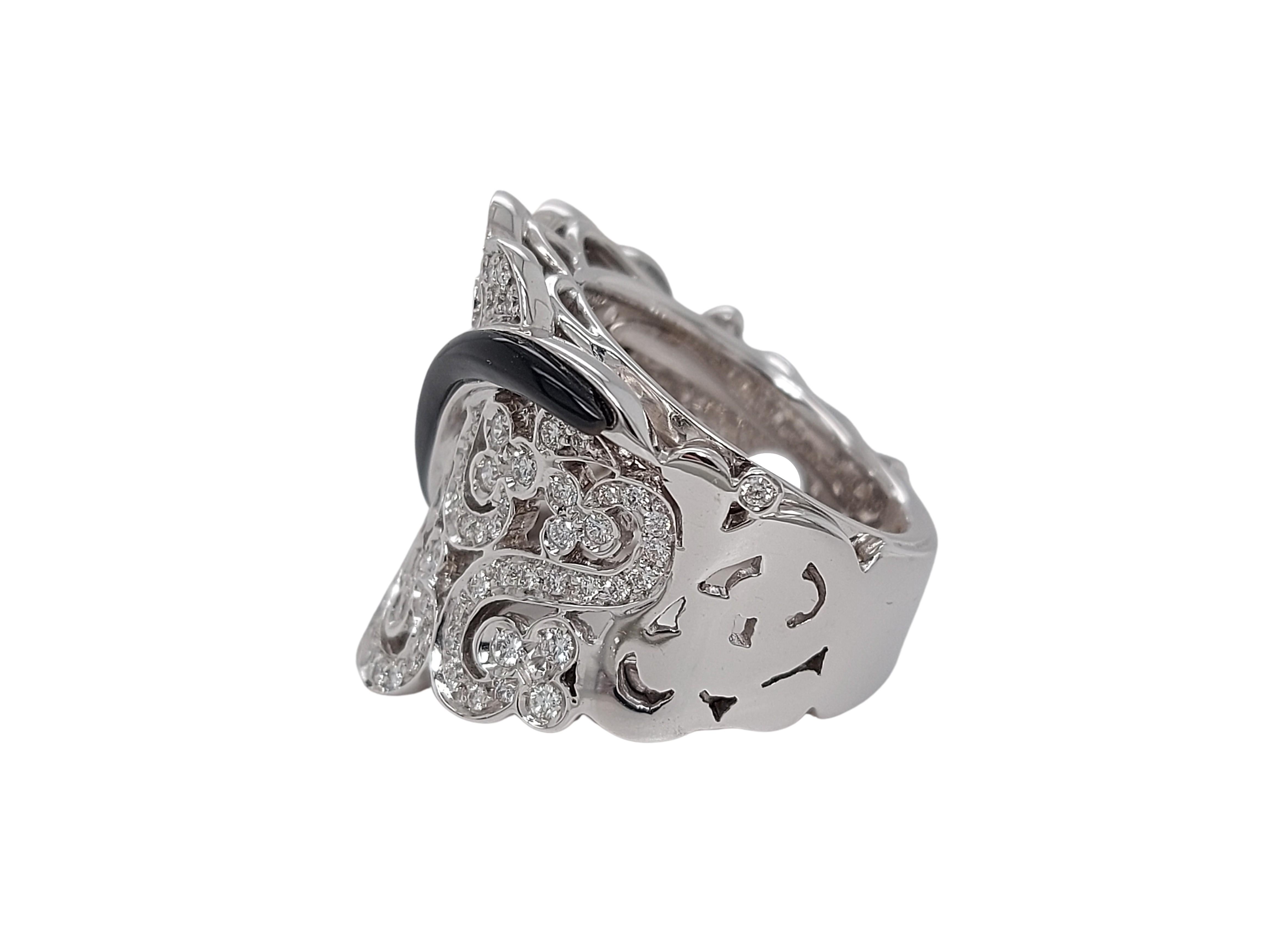 Elegant Hand Crafted 18kt White Gold Ring with 1.55ct Diamonds & Enamel For Sale 5