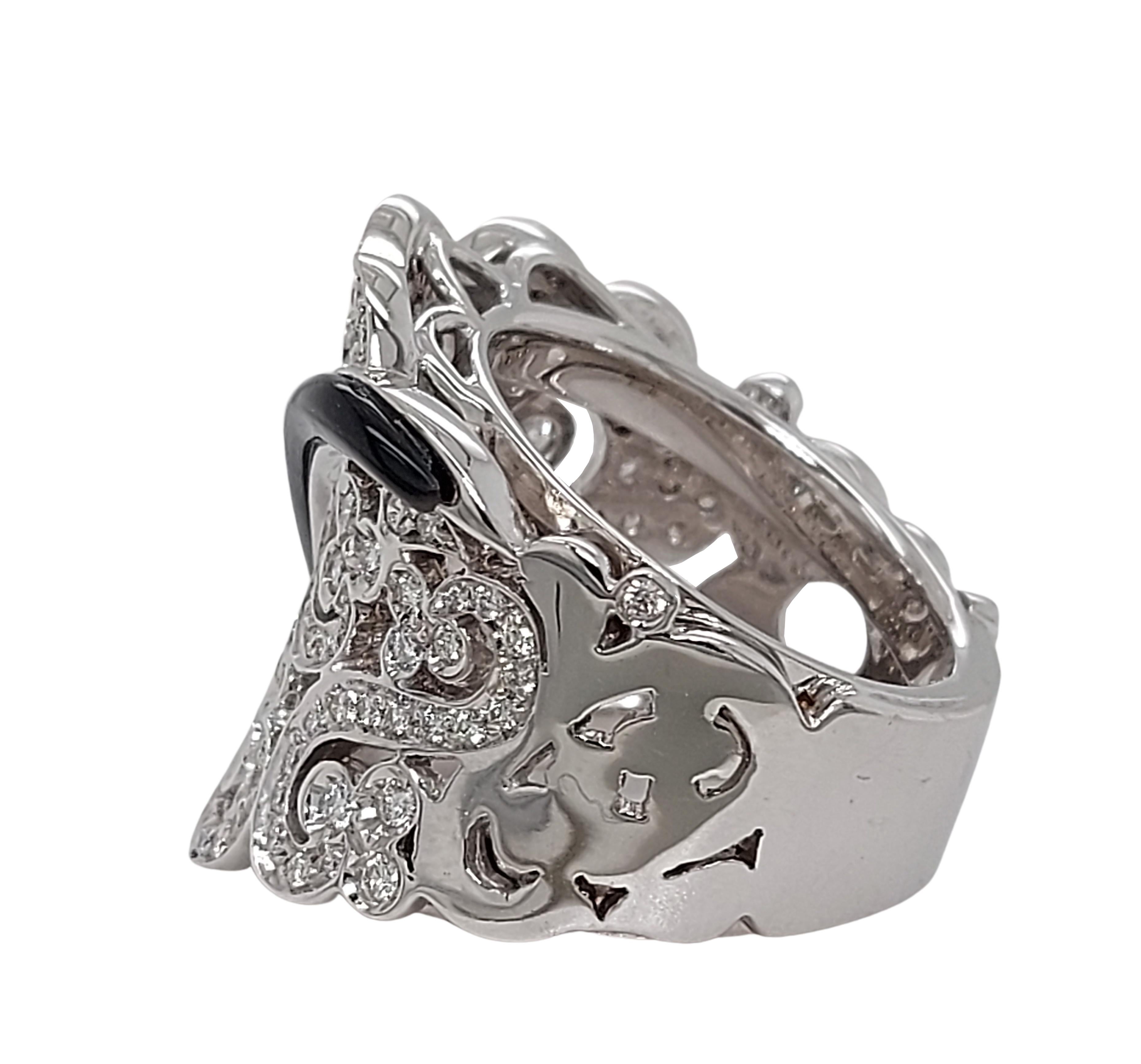 Elegant Hand Crafted 18kt White Gold Ring with 1.55ct Diamonds & Enamel For Sale 3