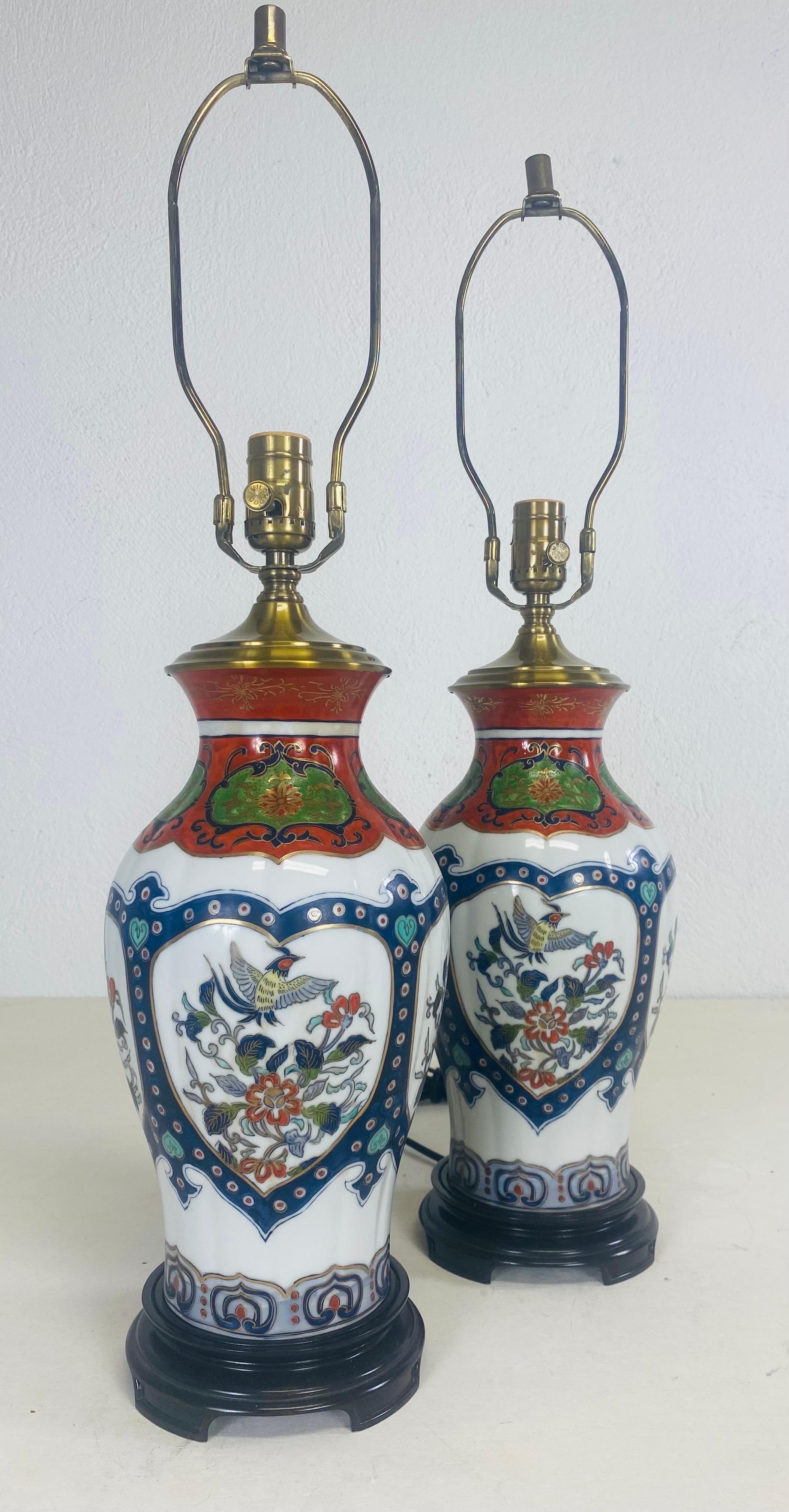 Hand-Painted Elegant hand painted Chinese export Porcelain table lamps/pair For Sale