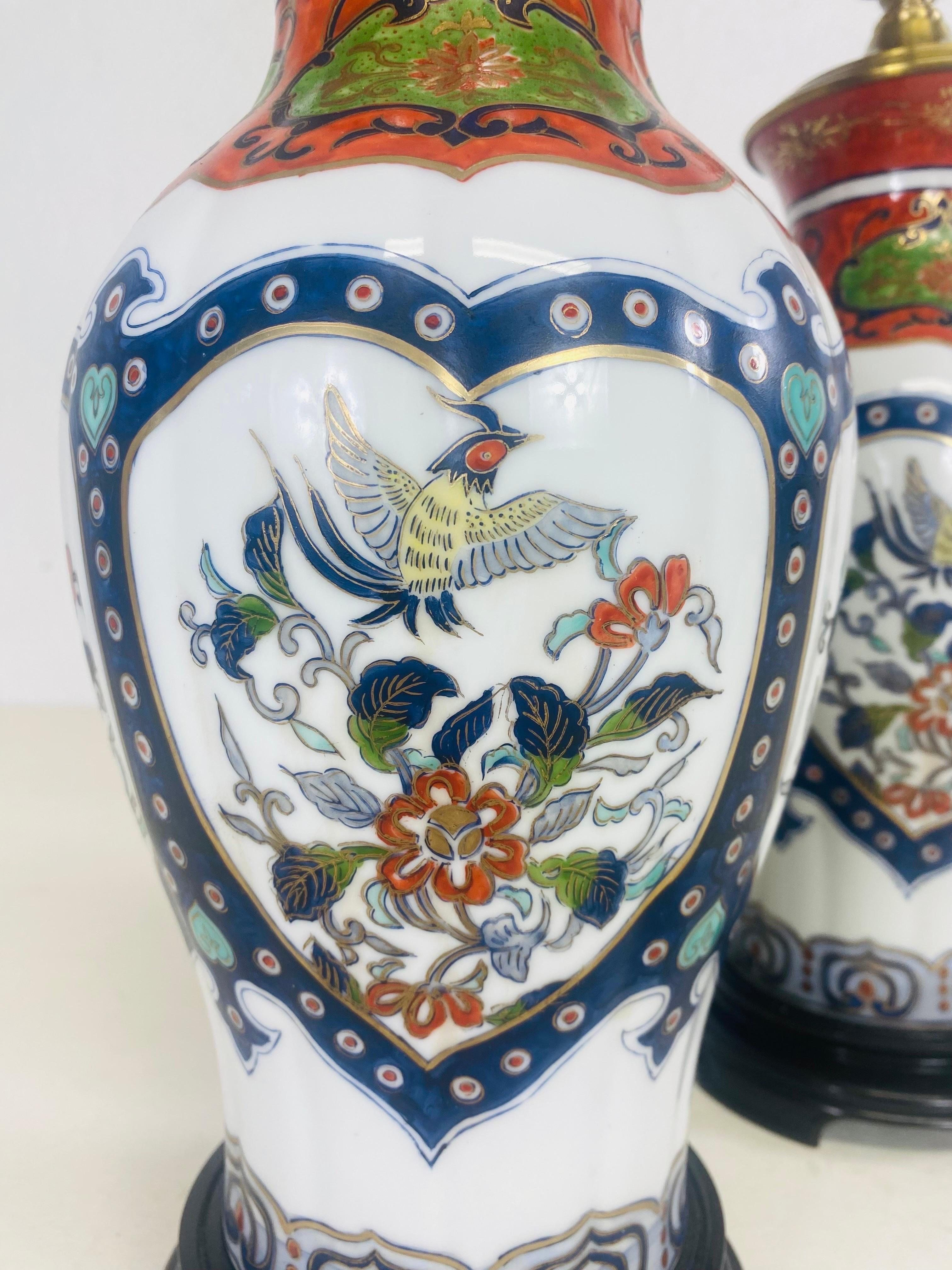 Elegant hand painted Chinese export Porcelain table lamps/pair For Sale 2