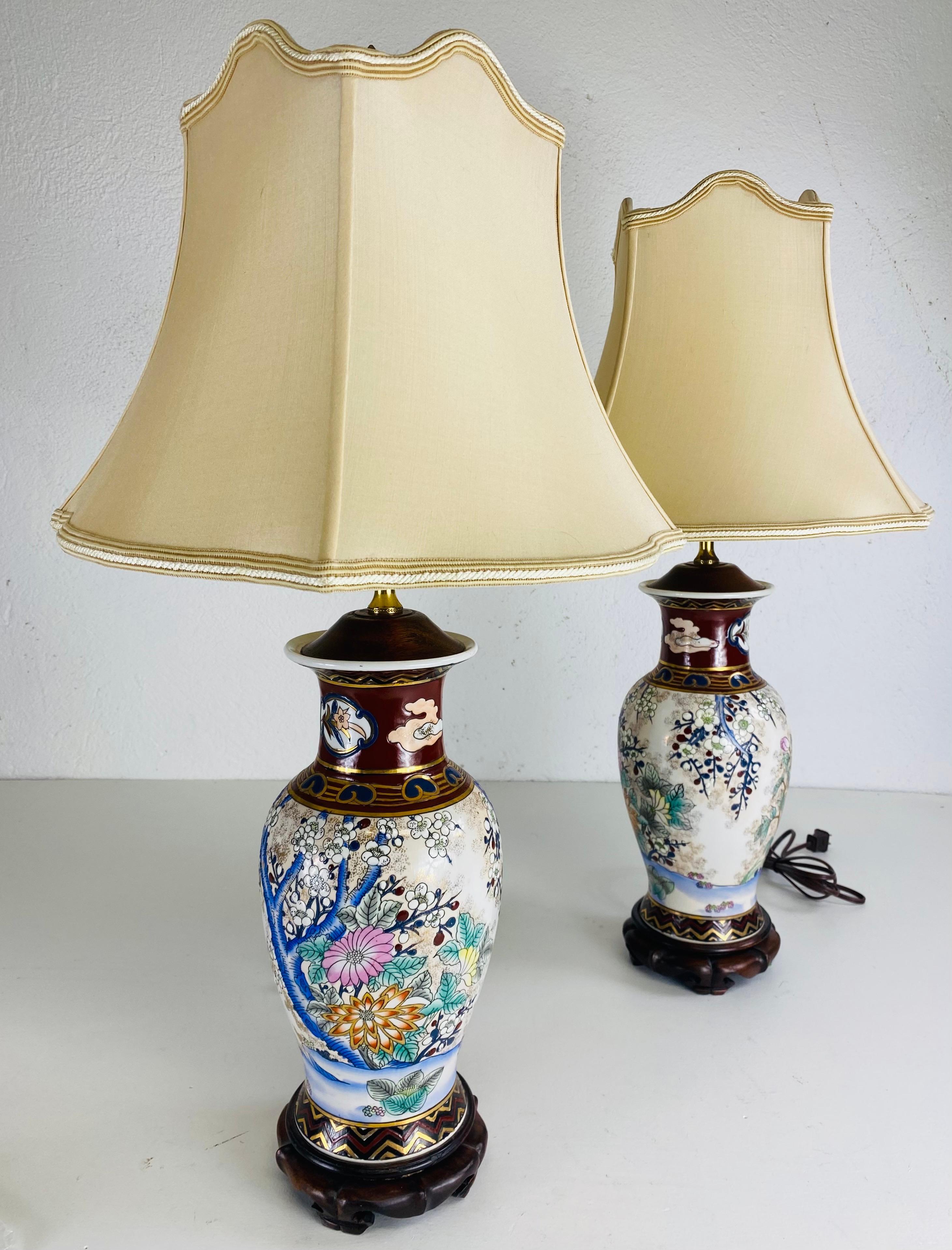 Eleganza delle lampade da tavolo in ceramica cinese dipinte a mano/una coppia 4