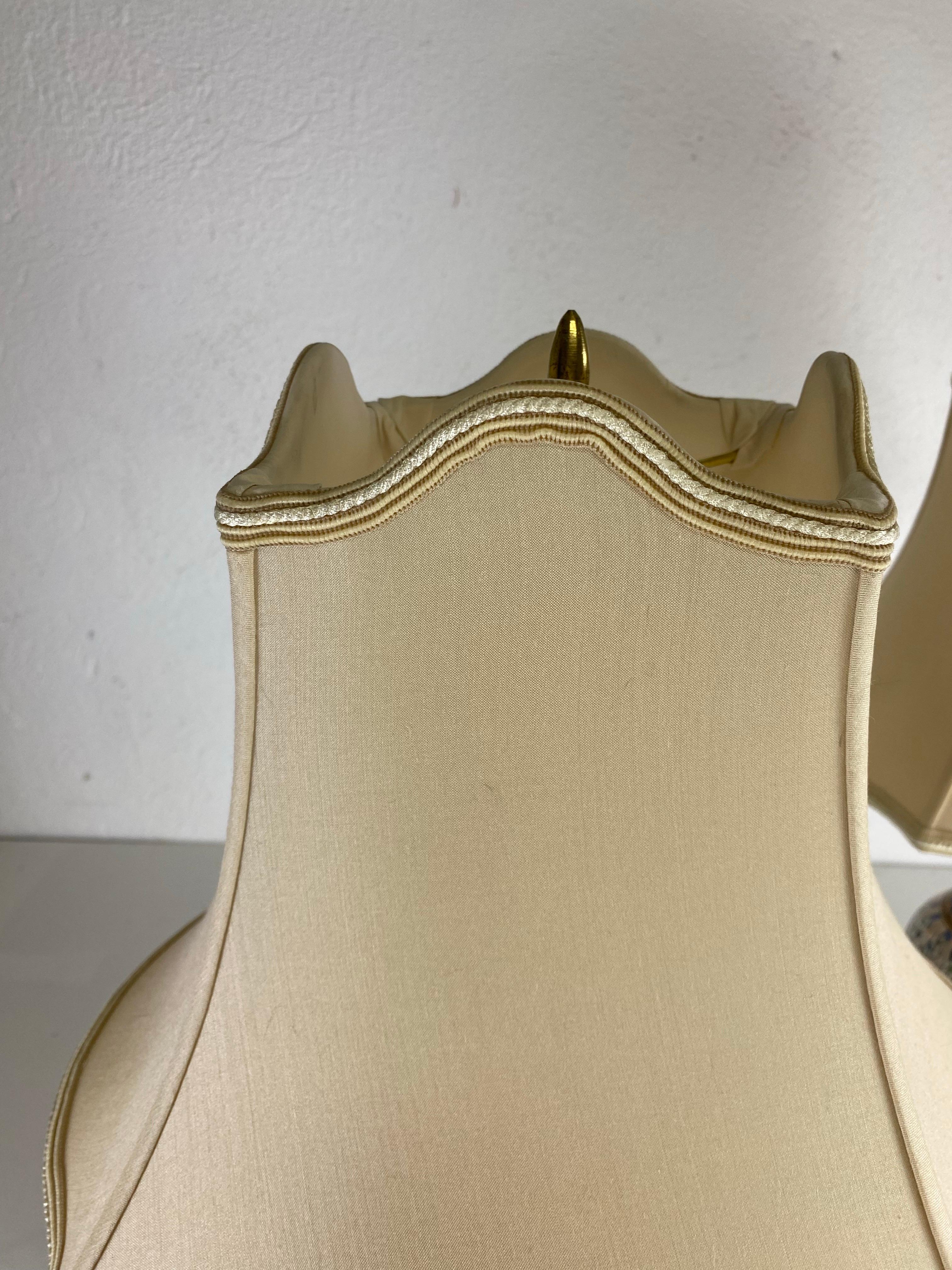 Terracotta Eleganza delle lampade da tavolo in ceramica cinese dipinte a mano/una coppia