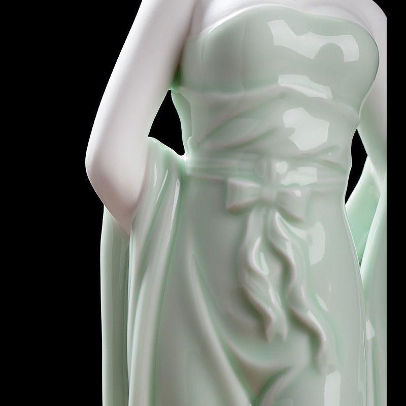 Elegant Handcrafted Porcelain Beauty Figurine – Perfect Gift for Art Lovers 3