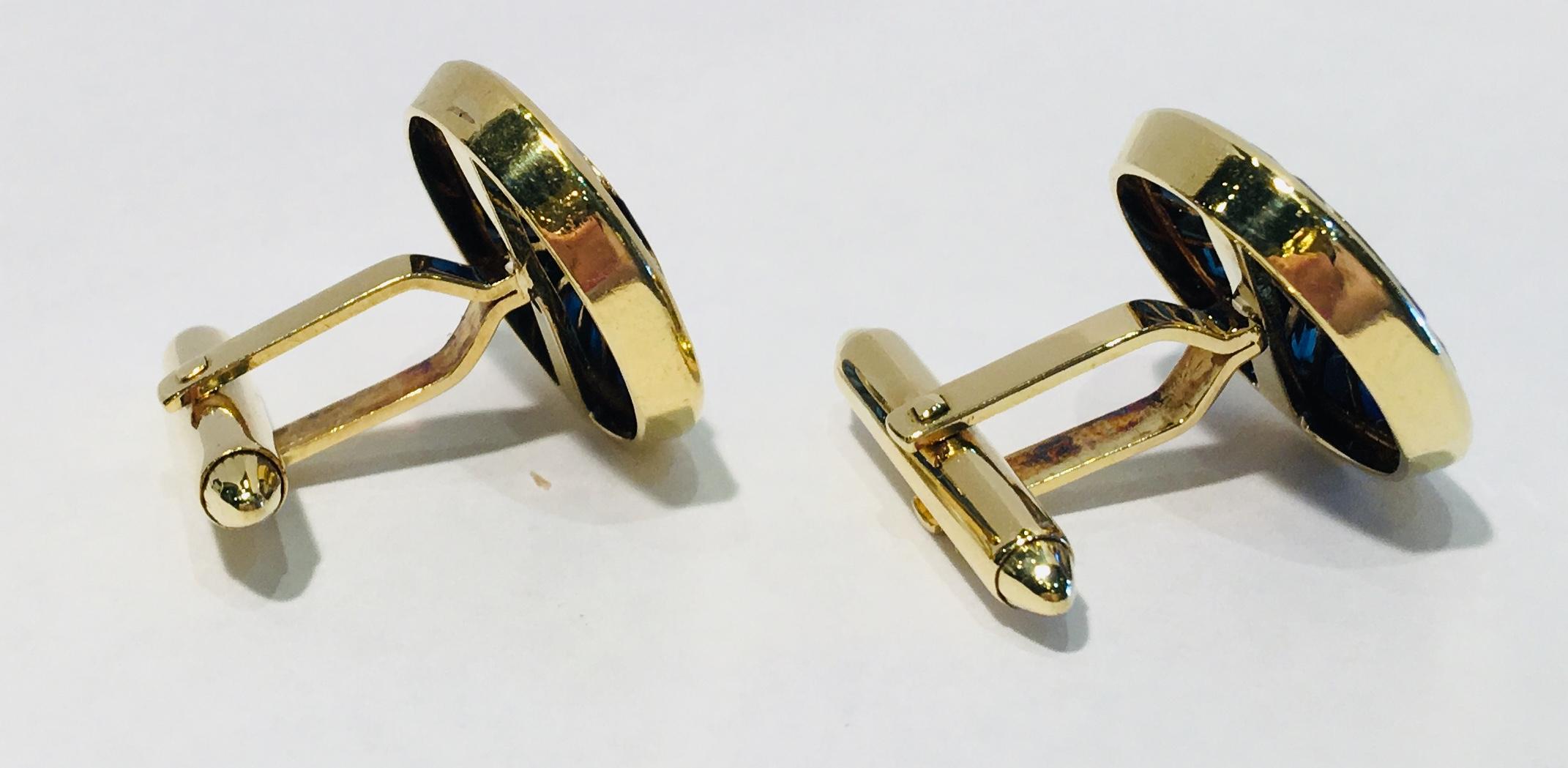 Women's or Men's Elegant Handmade 7.5 Carat Sapphire and Diamond 18 Karat Yellow Gold Cufflinks