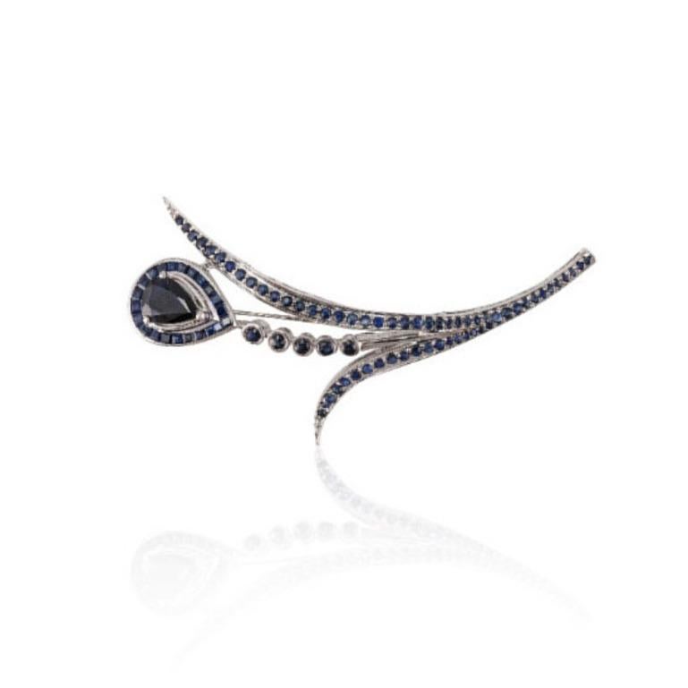 Natural Blue Sapphire Long Flower Brooch Pin in Sterling Silver For Sale 1