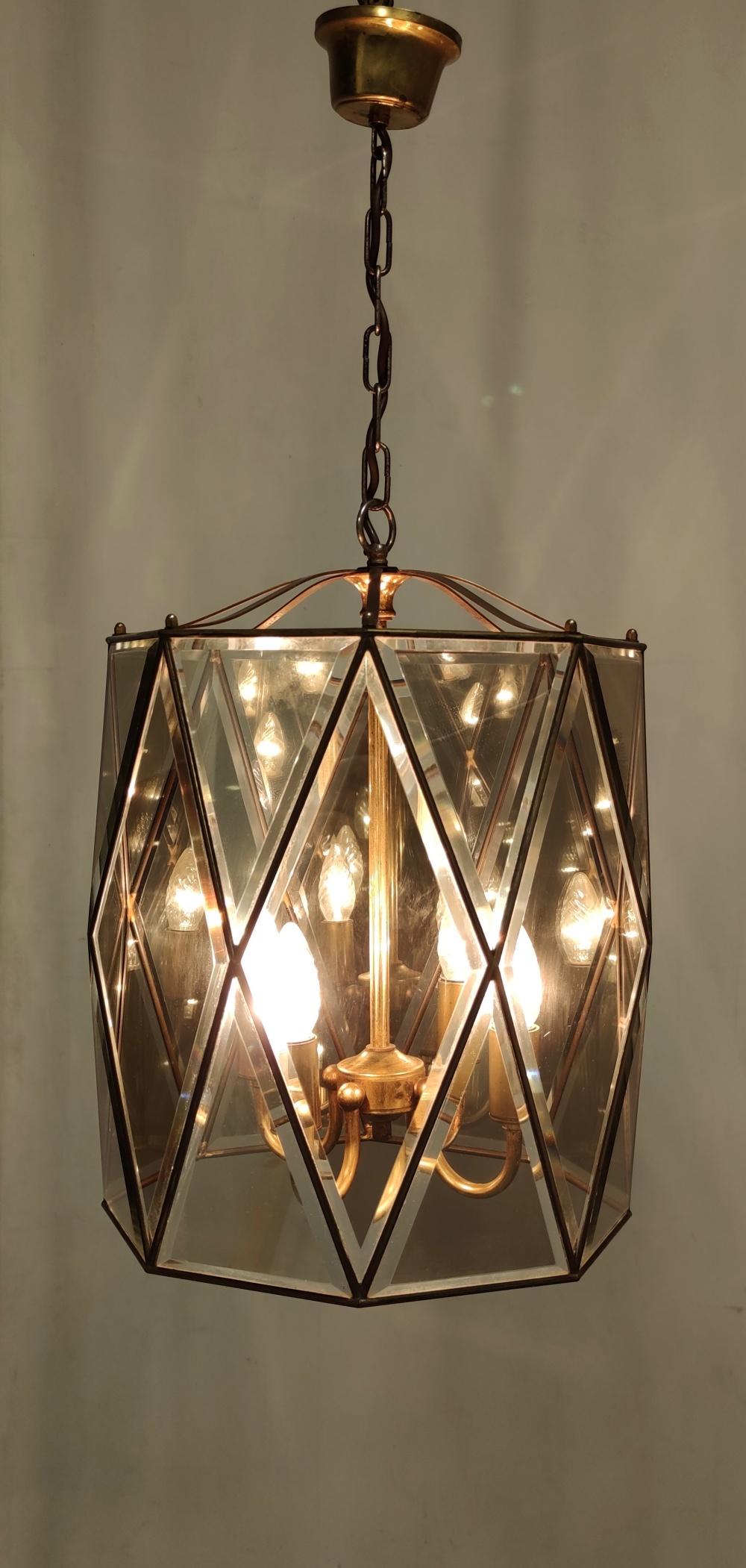 Milieu du XXe siècle Élégante lanterne suspendue octogonale en verre et laiton fabriquée à la main, Italie en vente