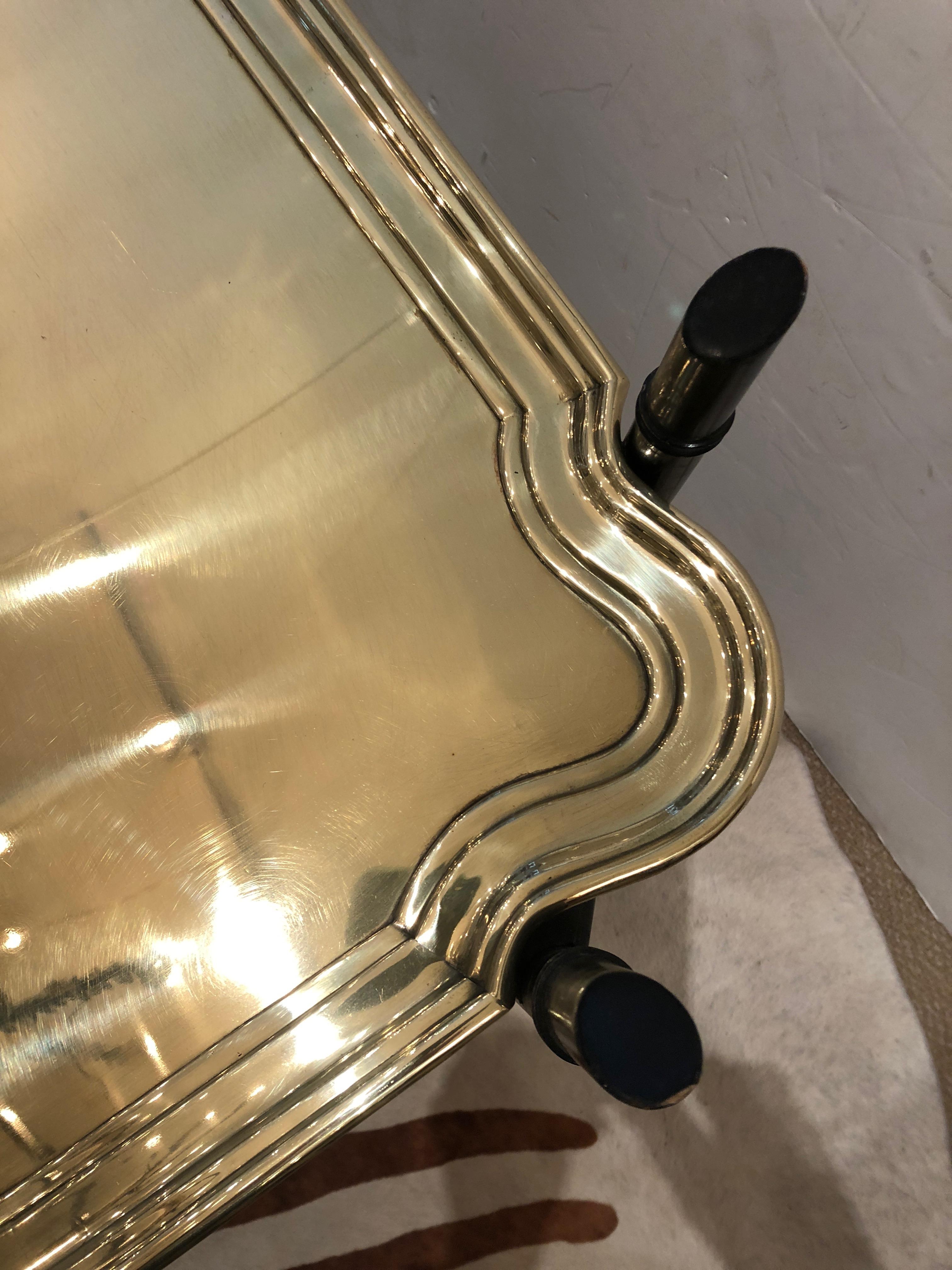 Elegant Heavy Brass Tray Coffee Table with Faux Bamboo Ebonized Base In Excellent Condition For Sale In Hopewell, NJ