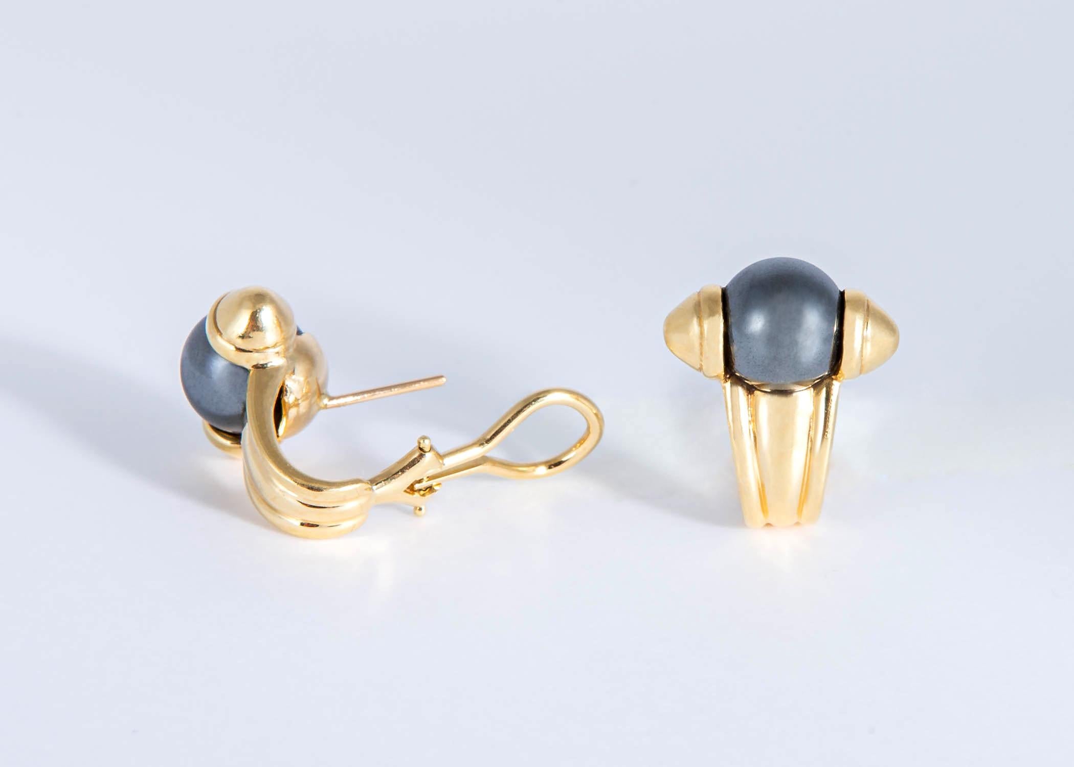 Contemporary Elegant Hematite and Gold Earrings For Sale